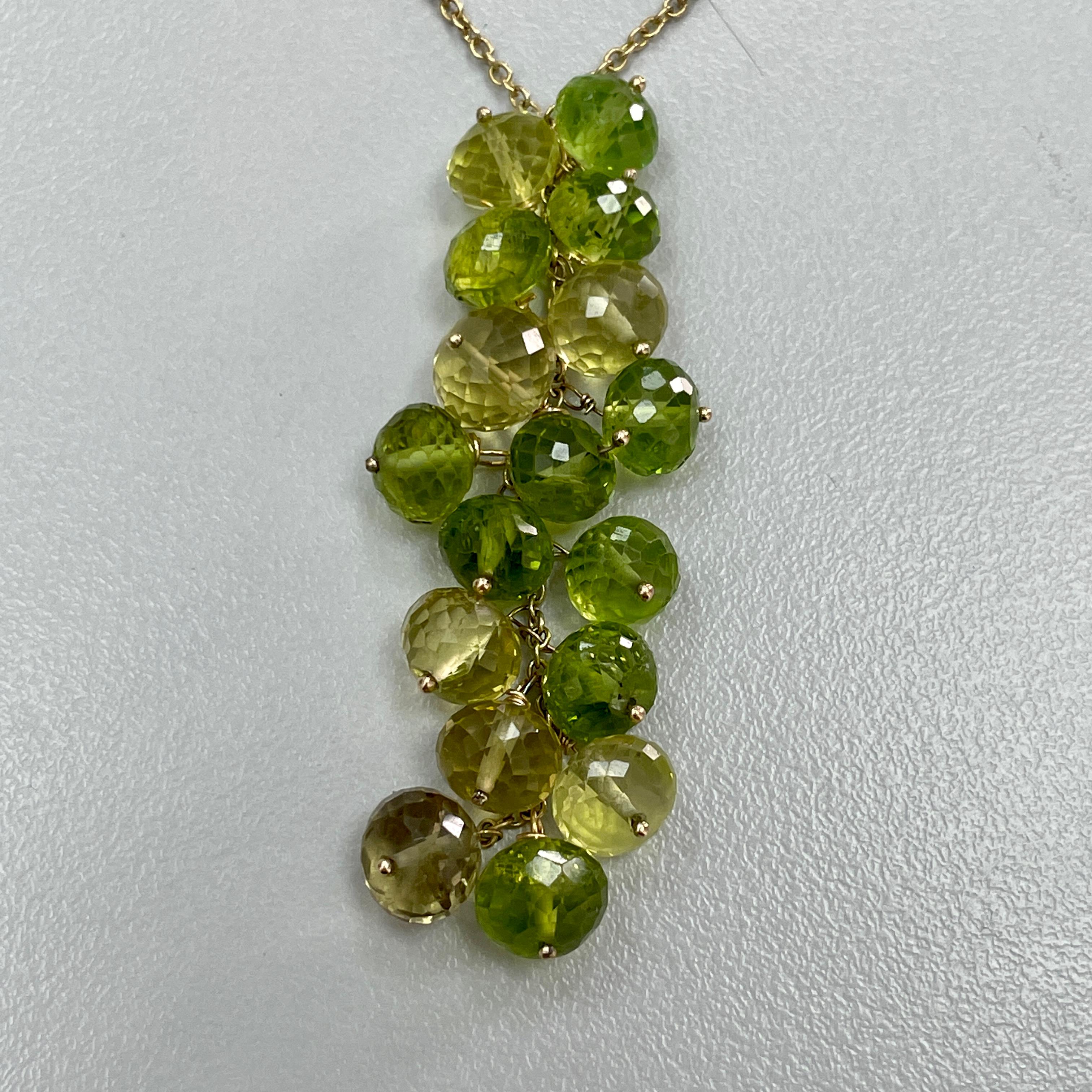 Gelbe Cognacfarbene Halskette mit grünem Peridot (Perle) im Angebot