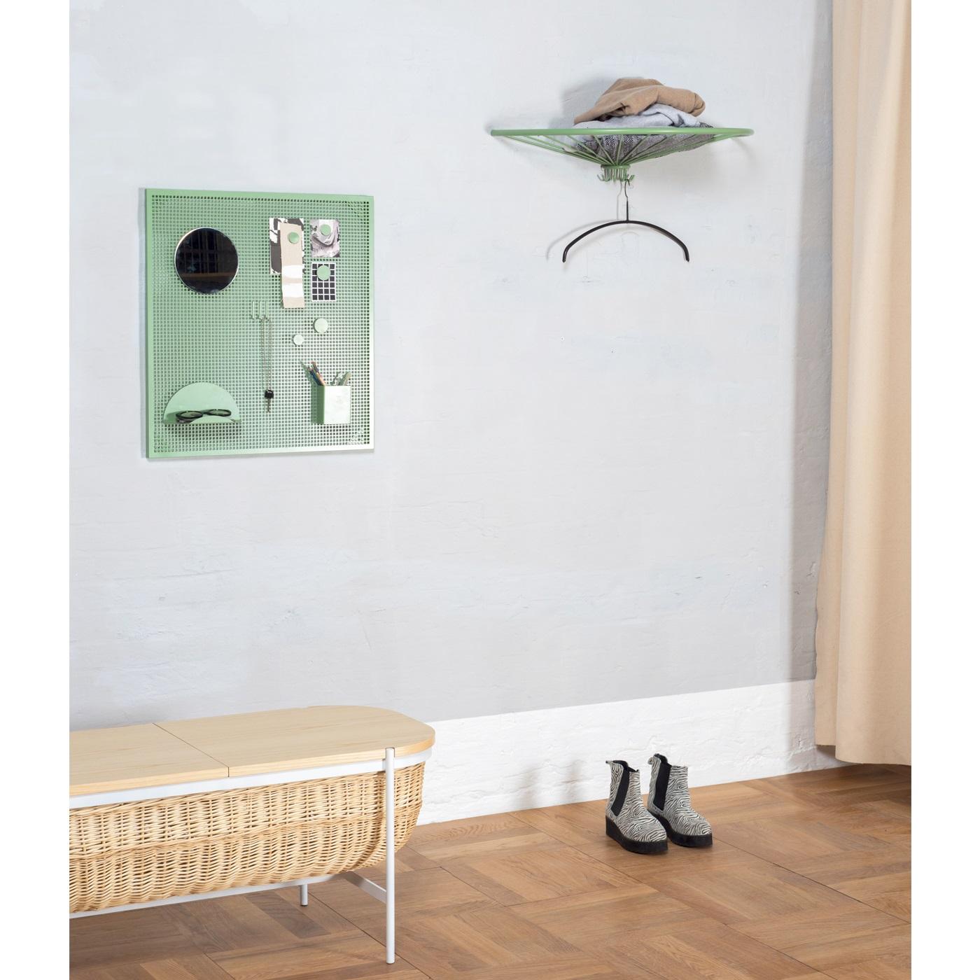 Danese Scaffale per cappelli Greene & Greene di OK Design in vendita