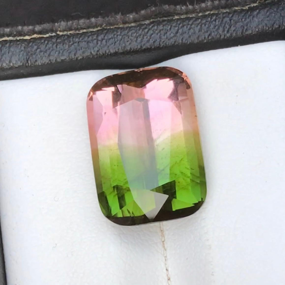 Women's or Men's Green & Pink Watermelon Bicolor Natural Tourmaline Ring Loose Gemstone 10.85 Ct For Sale