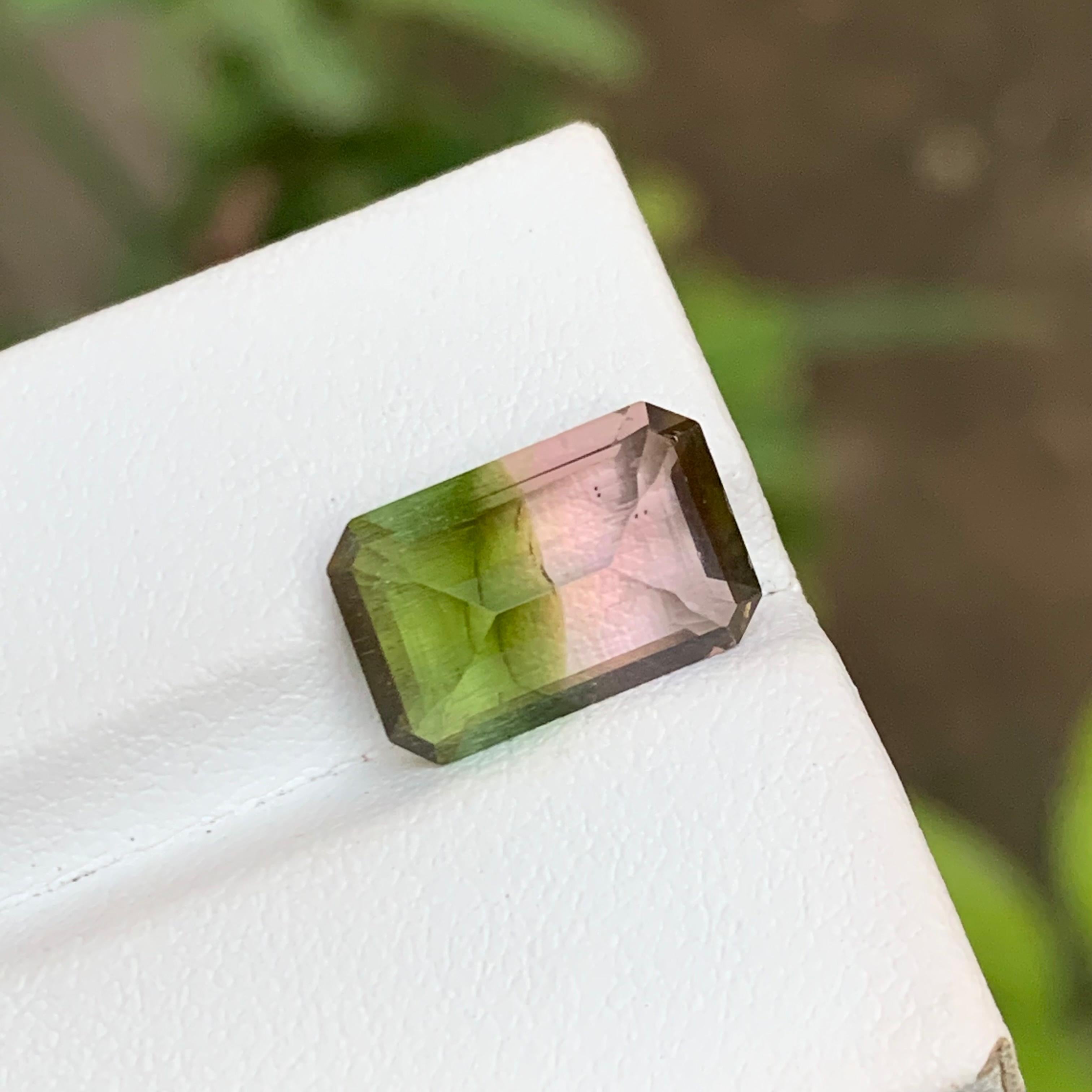 Bague en tourmaline melon d'eau bicolore verte taille émeraude 5,10 carats Neuf - En vente à Peshawar, PK