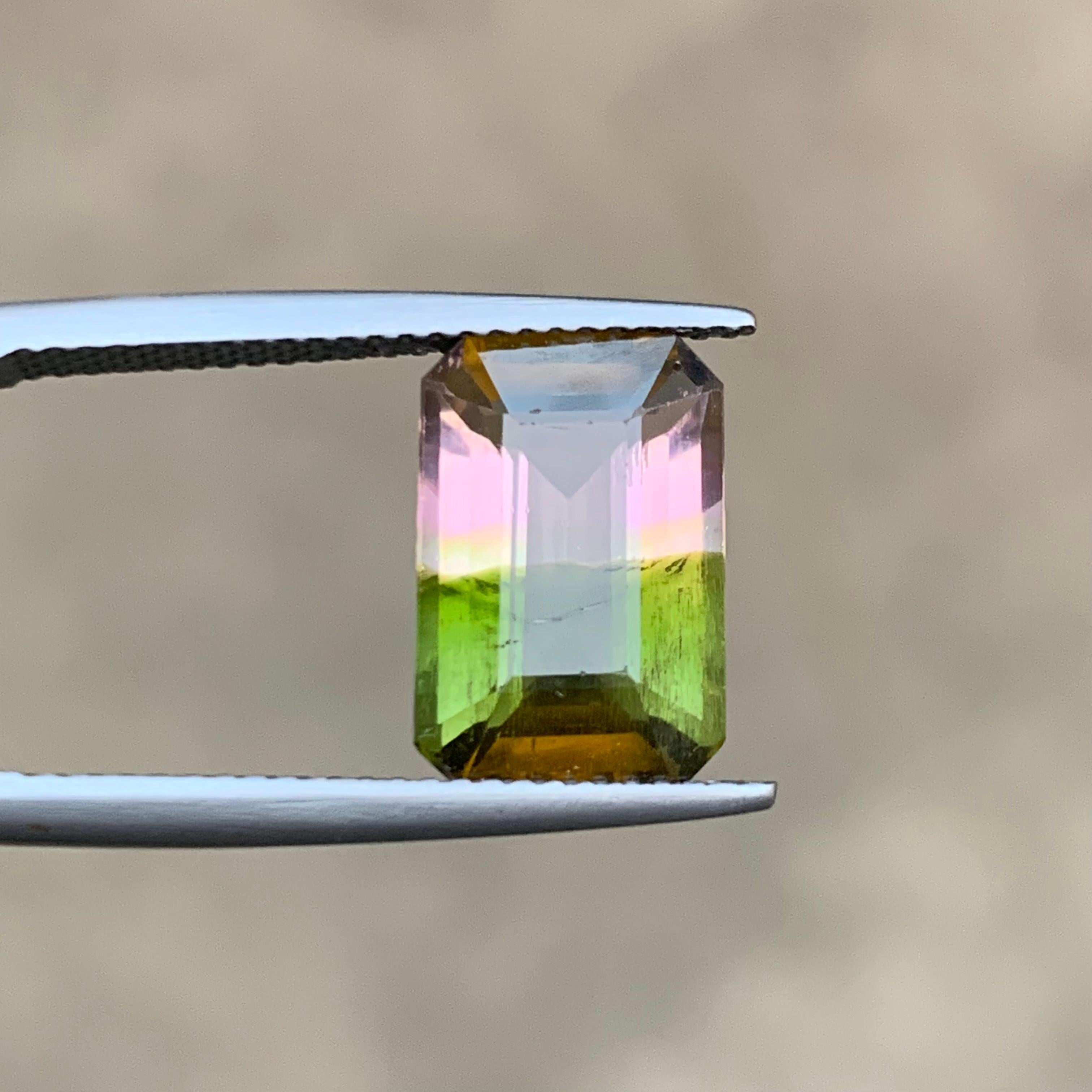 Bague en tourmaline melon d'eau bicolore verte taille émeraude 5,10 carats Unisexe en vente