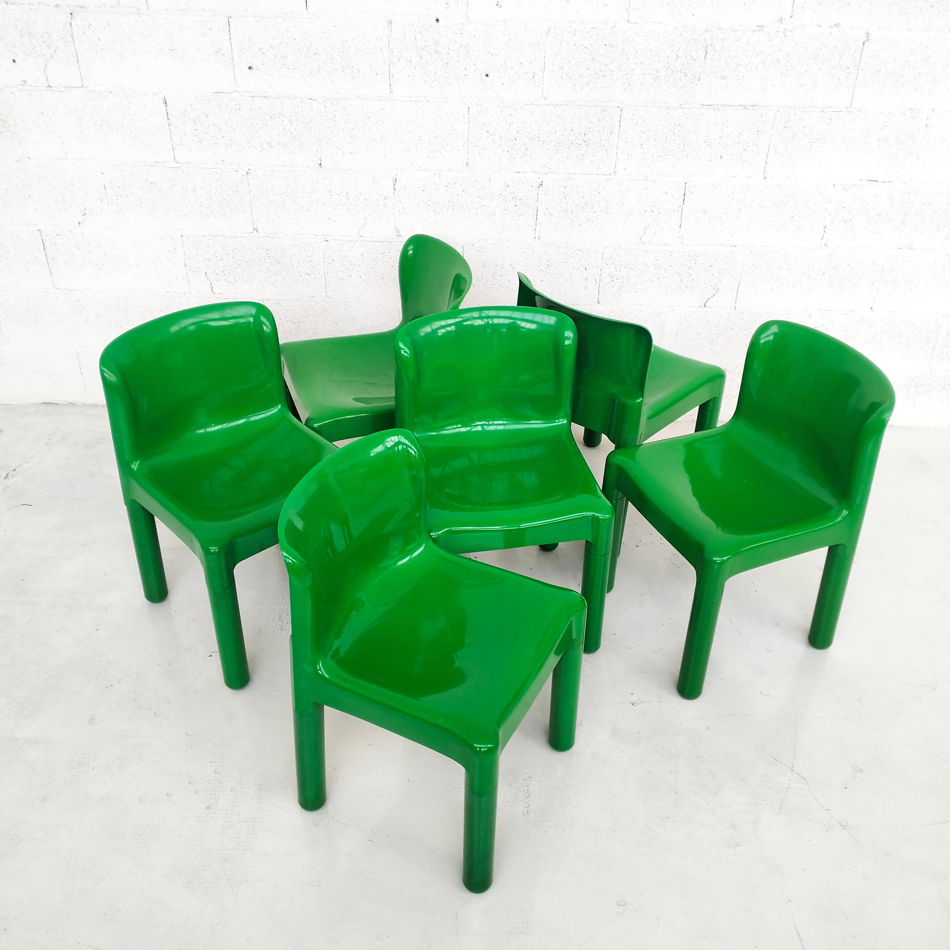 Mid-Century Modern Chaises en plastique vertes 4875 par Carlo Bartoli pour Kartell 1970, ensemble de 6 en vente