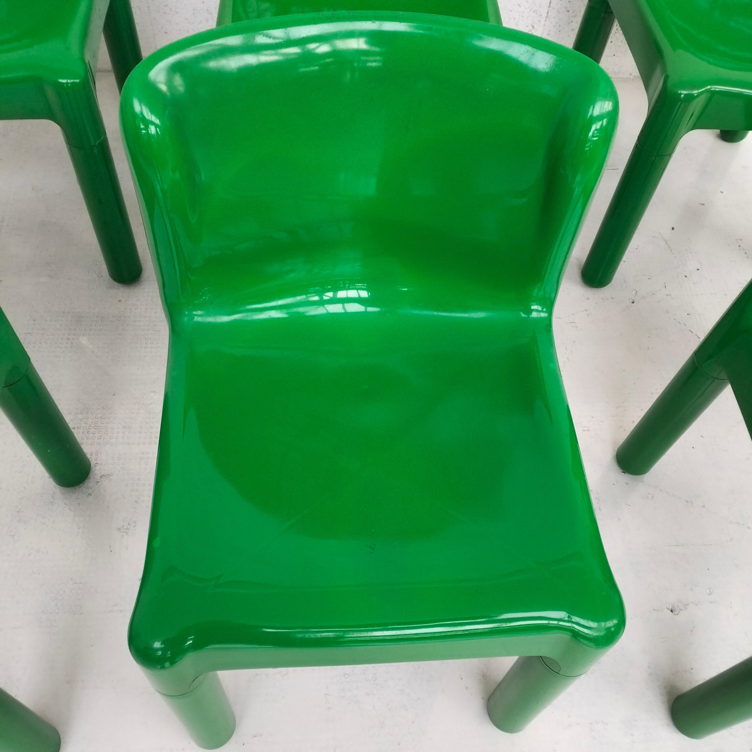 Green Plastic Chairs 4875 by Carlo Bartoli for Kartell 1970s, Set of 6 In Good Condition For Sale In Padova, IT