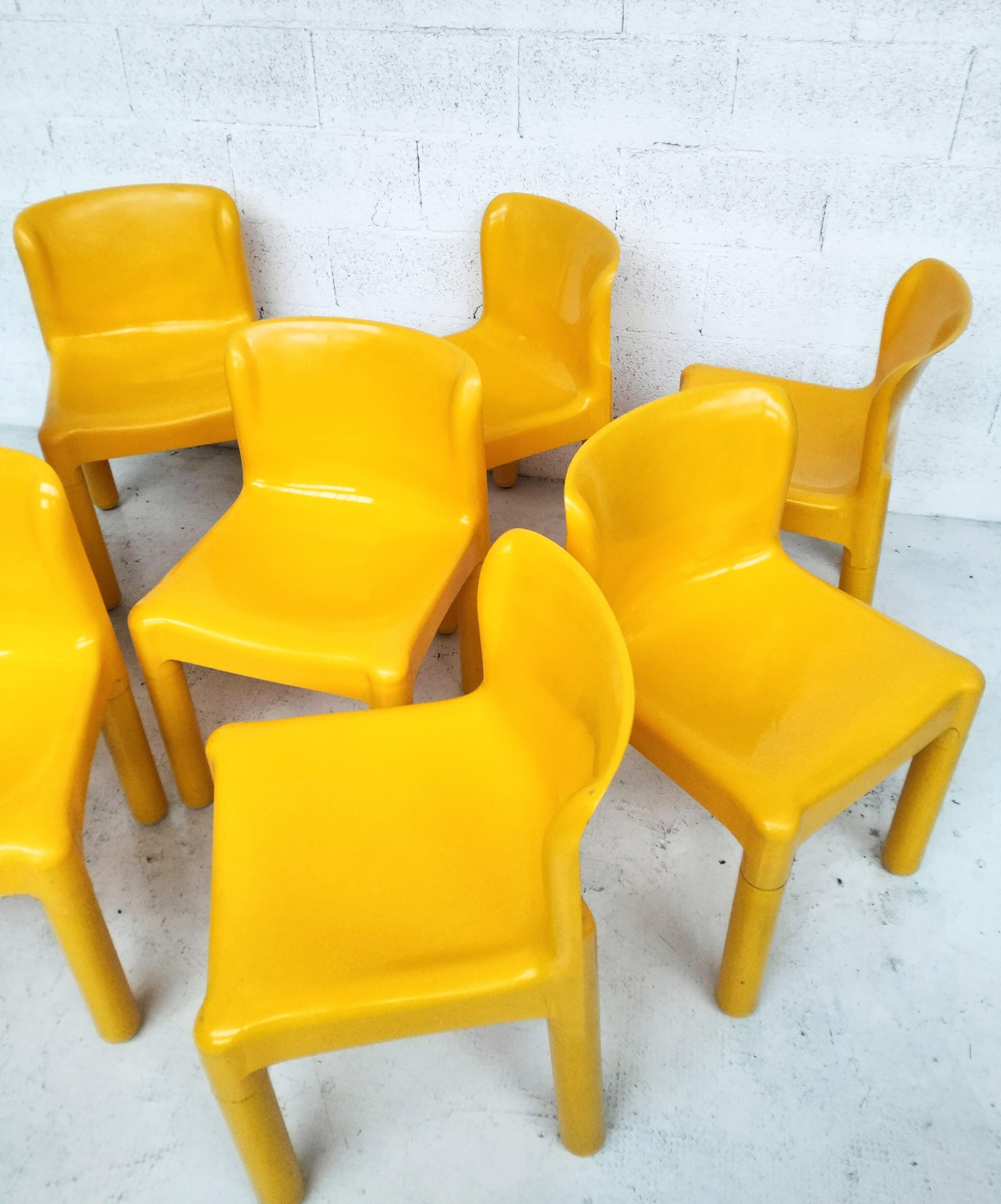 Italian Green Plastic Chairs 4875 by Carlo Bartoli for Kartell 1970s, Set of 8 For Sale