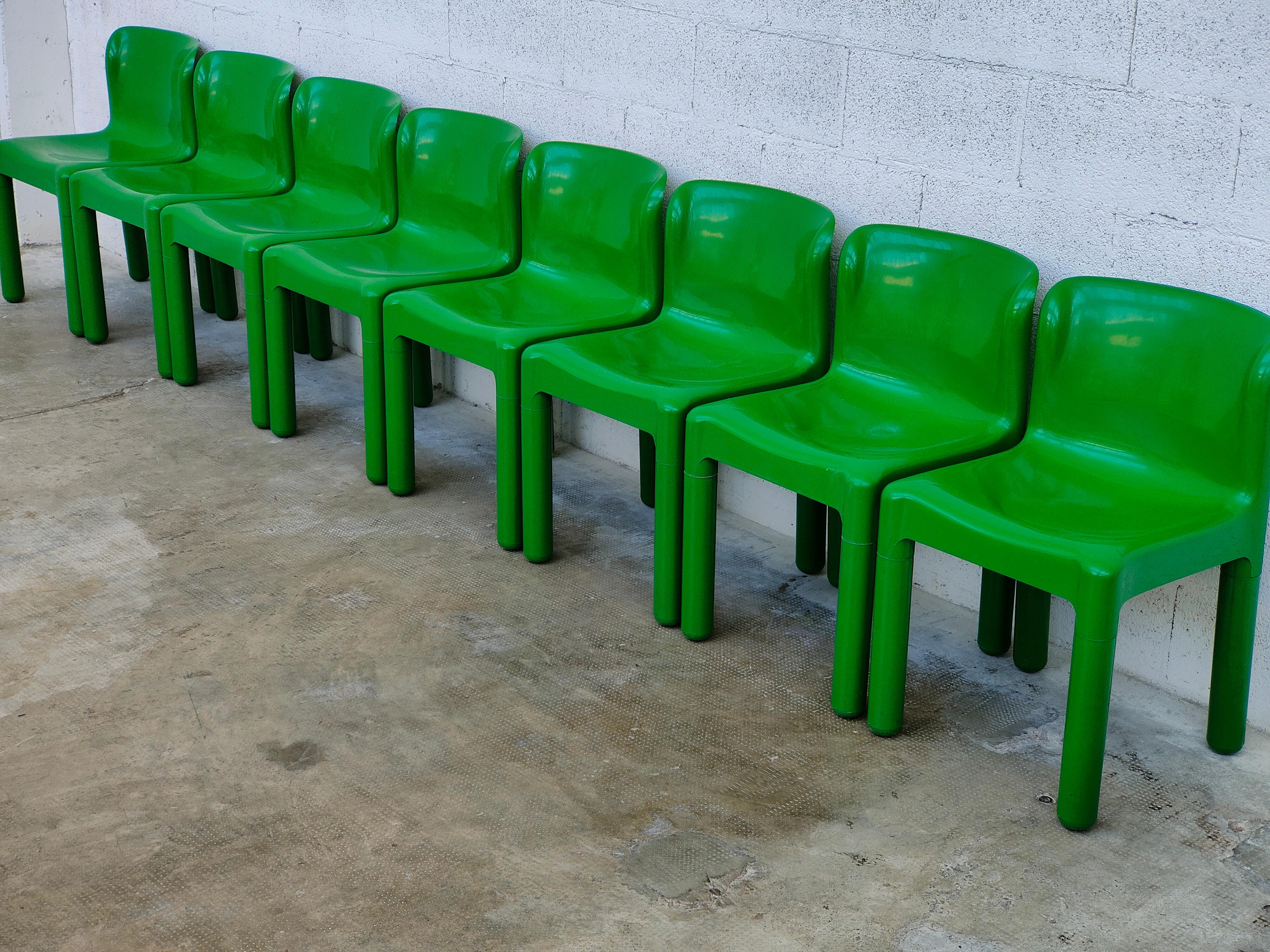 Green Plastic Chairs 4875 by Carlo Bartoli for Kartell 1970s, Set of 8 In Good Condition In Padova, IT