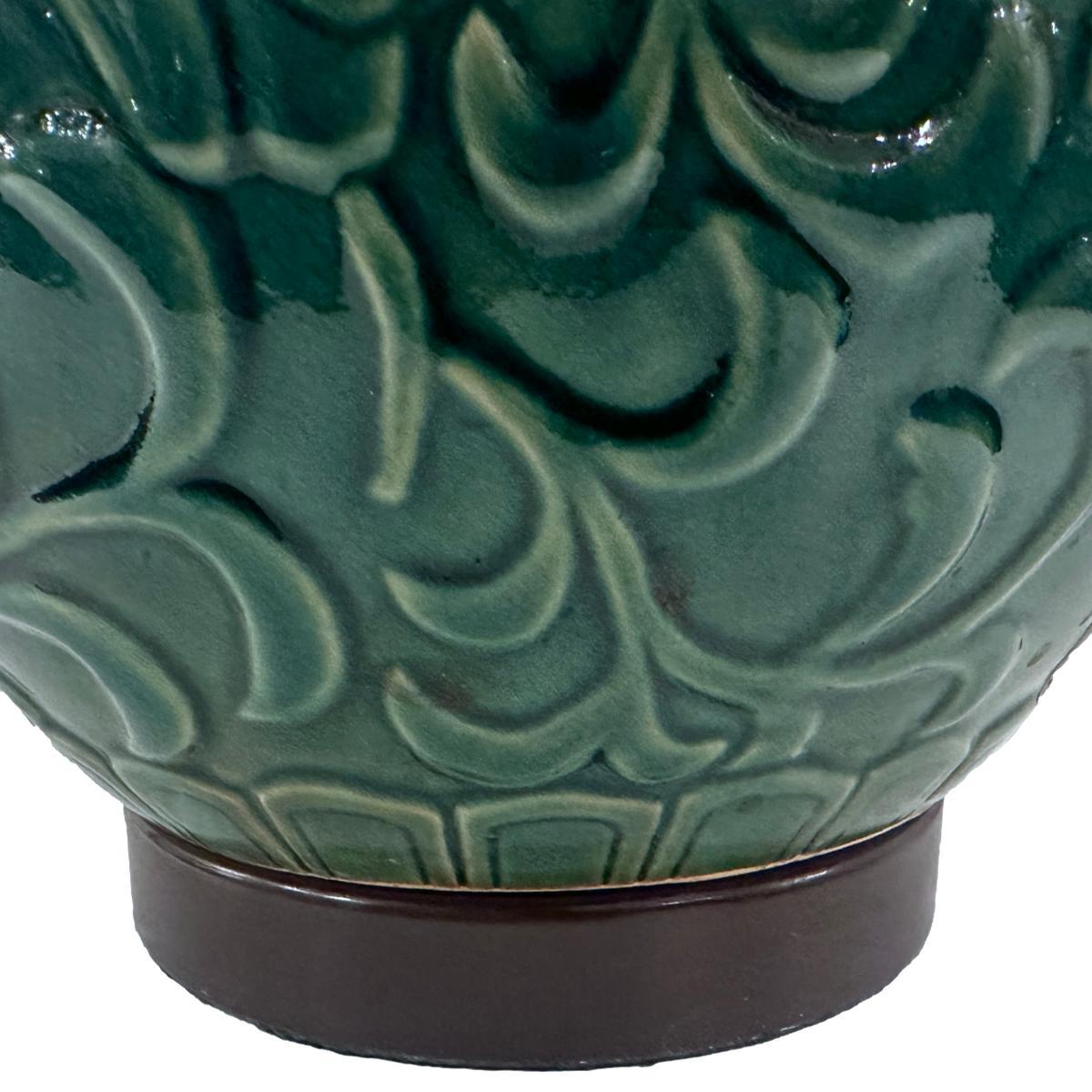 Lámpara de porcelana verde Talble mediados del siglo XX en venta