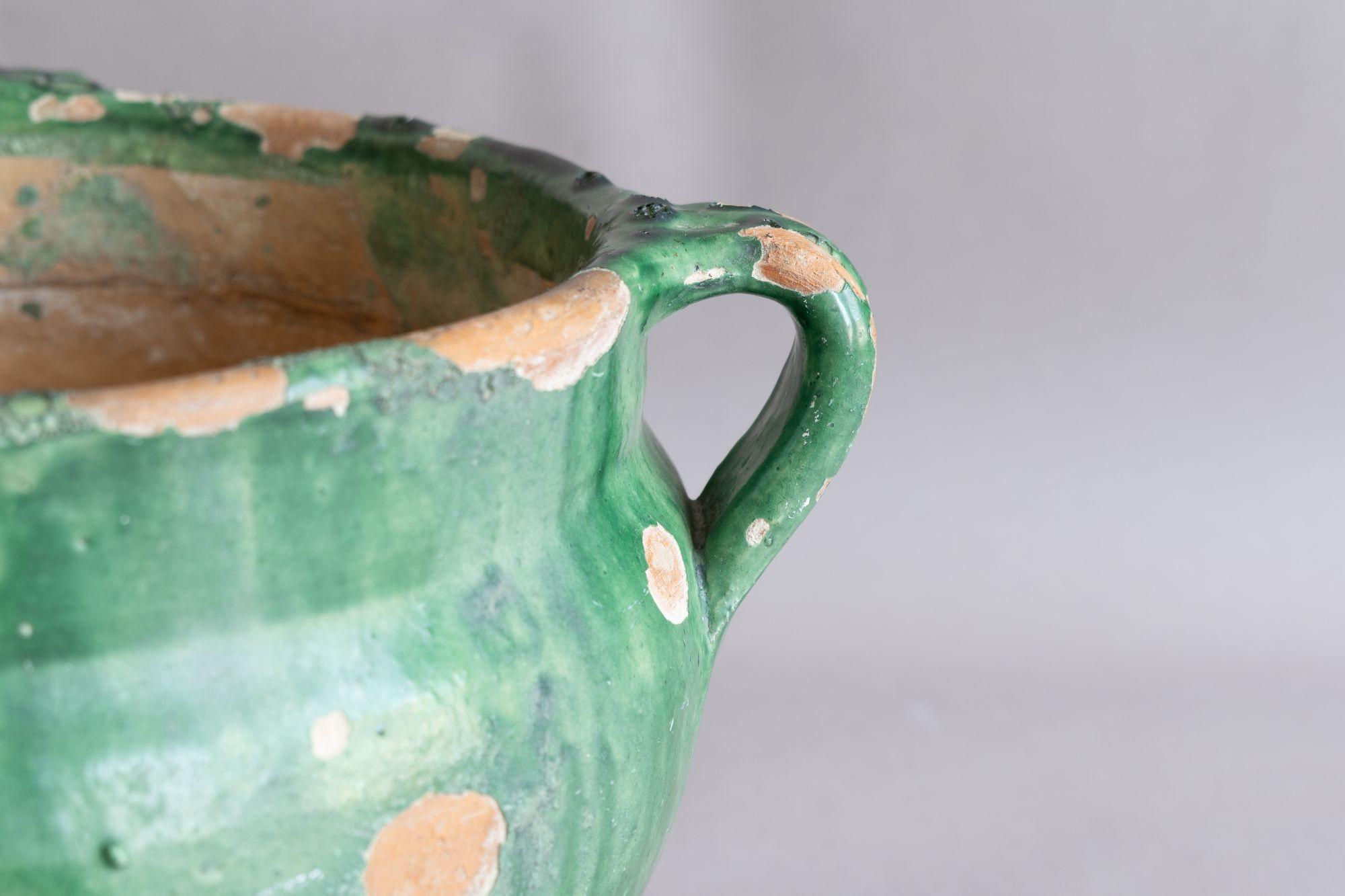 Grüne Töpfe (Töpferwaren) im Angebot