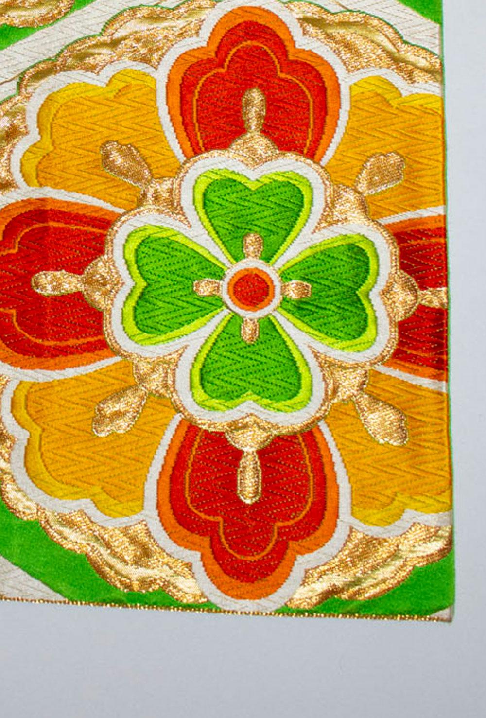 Grüner, lila und orangefarbener Obi-Gürtel mit sechseckigem Design im Zustand „Gut“ im Angebot in London, GB