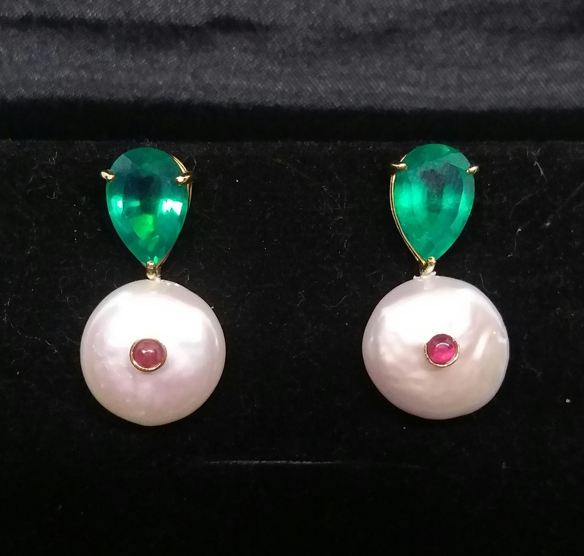 Contemporary Green Quartz Baroque Fresh Water Pearls Ruby Cab 14 Karat Gold Stud Earrings For Sale