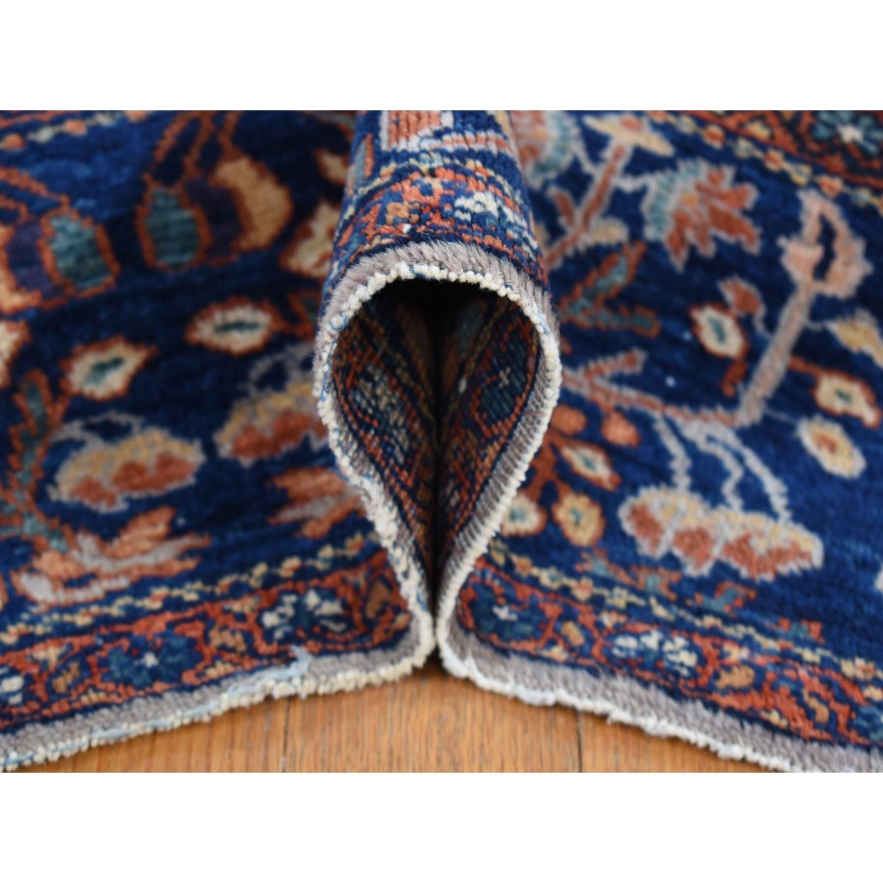 Rare et ancien tapis de soirée en laine persane Sarouk Fereghan noué à la main, vert État moyen - En vente à Carlstadt, NJ