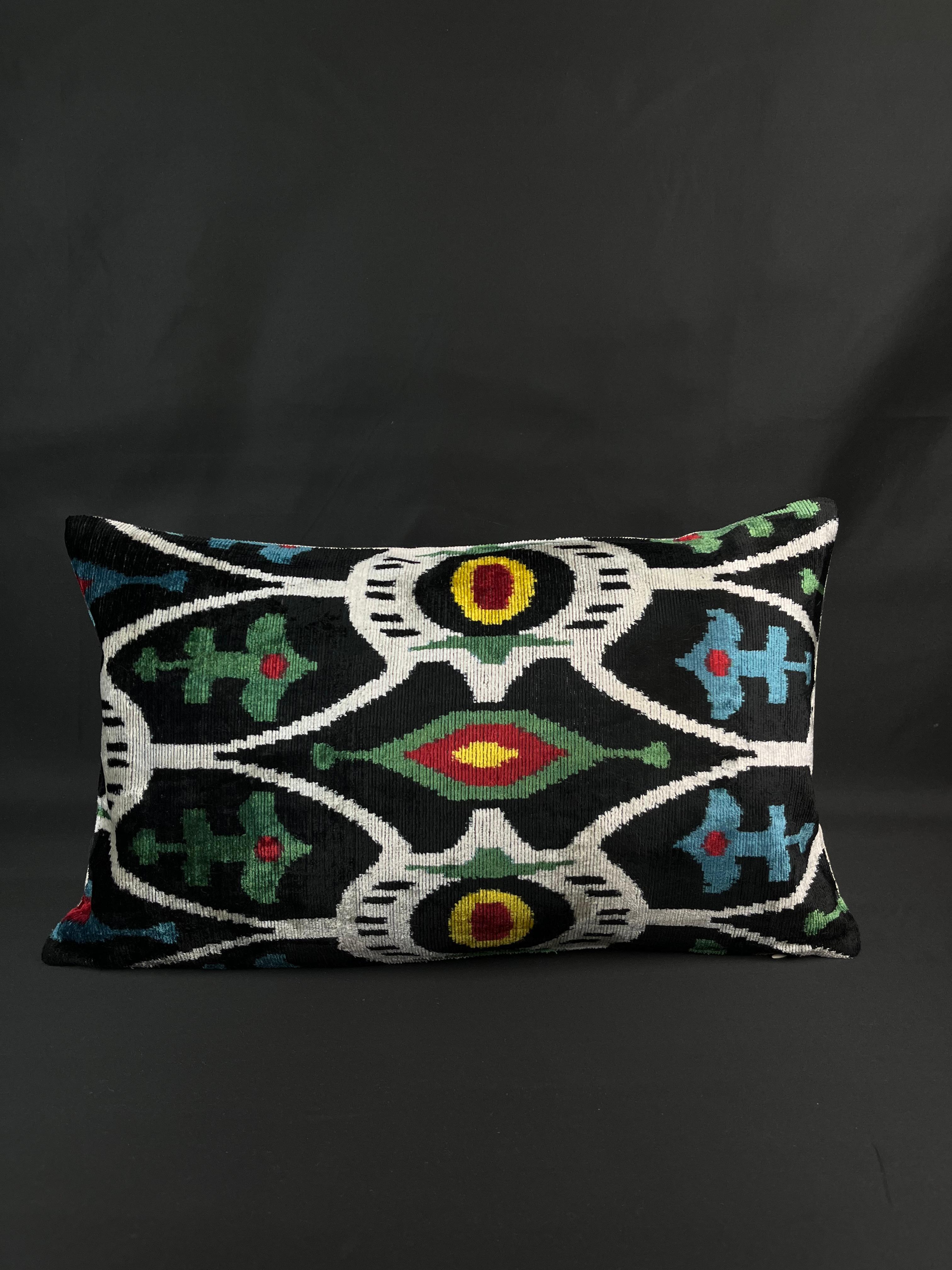 Green, Red, and Blue Small Velvet Silk Ikat Pillow Cover In New Condition In Houston, TX