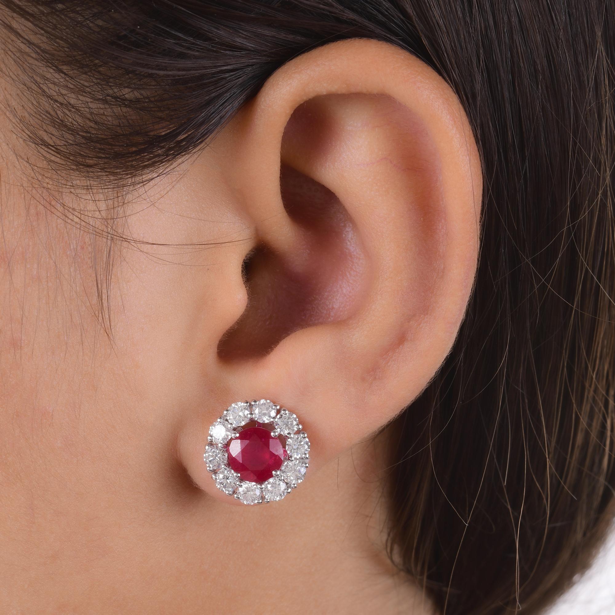 Orecchini con pietre preziose verdi rosse blu SI/H Diamante in oro bianco 18 carati Gioielli di pregio In condizioni Nuovo in vendita a Diera, Dubai