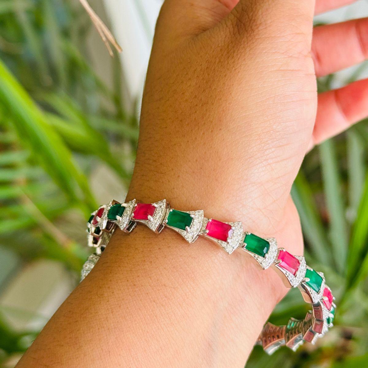 Taille mixte Bracelet manchette ouvert en argent massif 925 Greene & Greene Greene, avec strass et pierres de Rhin en vente