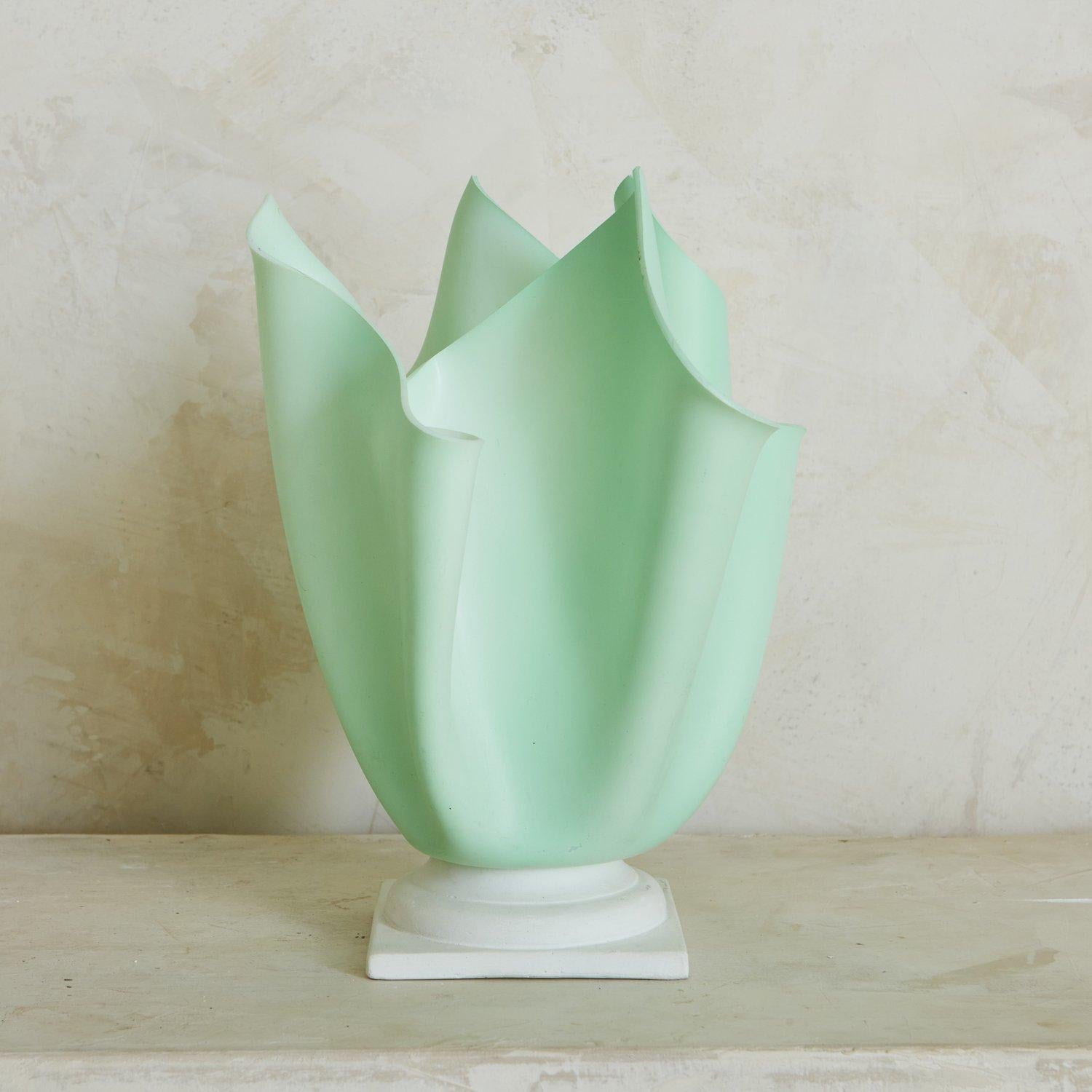 Mid-Century Modern Green Resin Handkerchief Lamp, Italy, 1970s