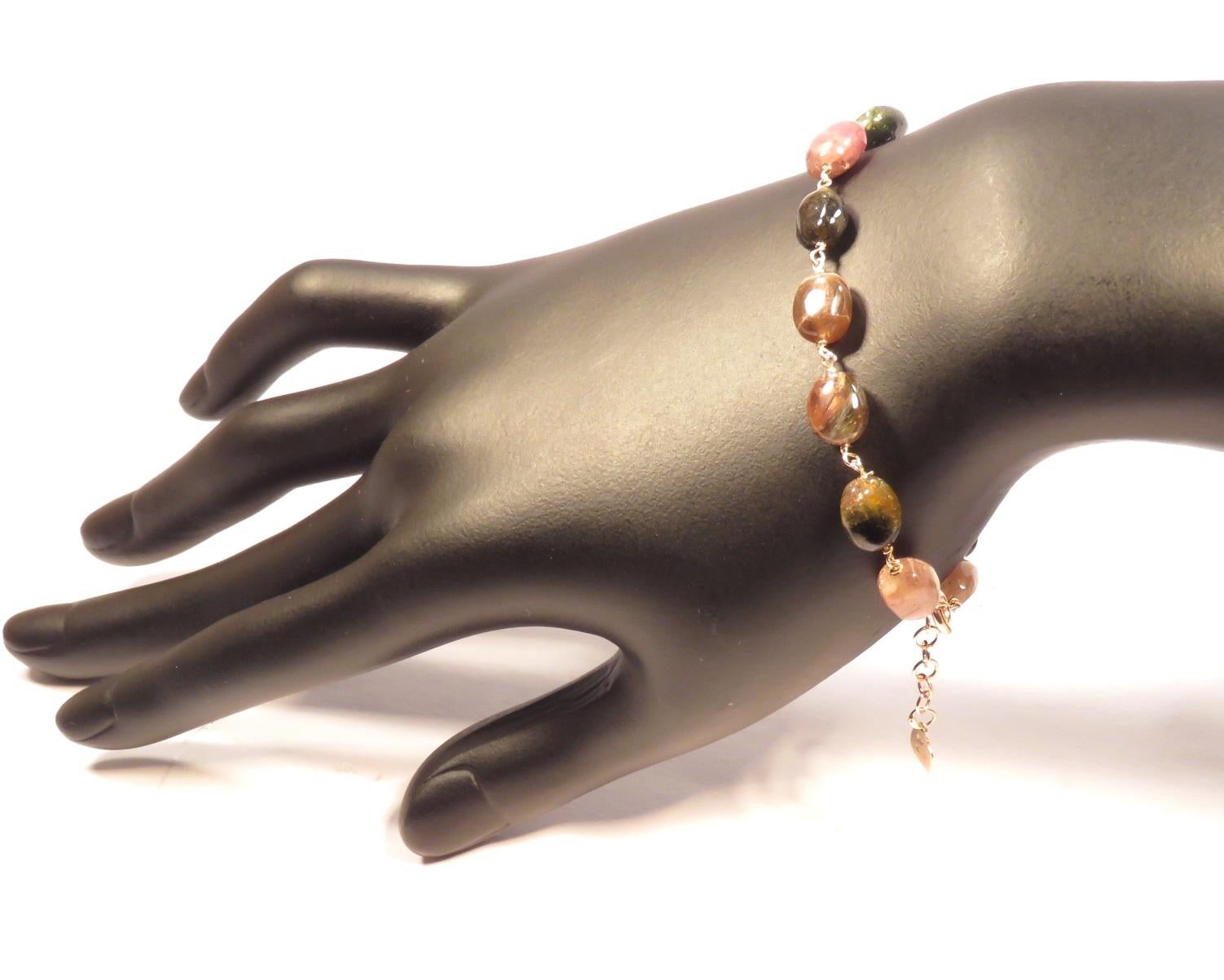 Contemporary Green Rose Tourmaline 9 Karat Rose Gold Bracelet Handcrafted in Italy For Sale
