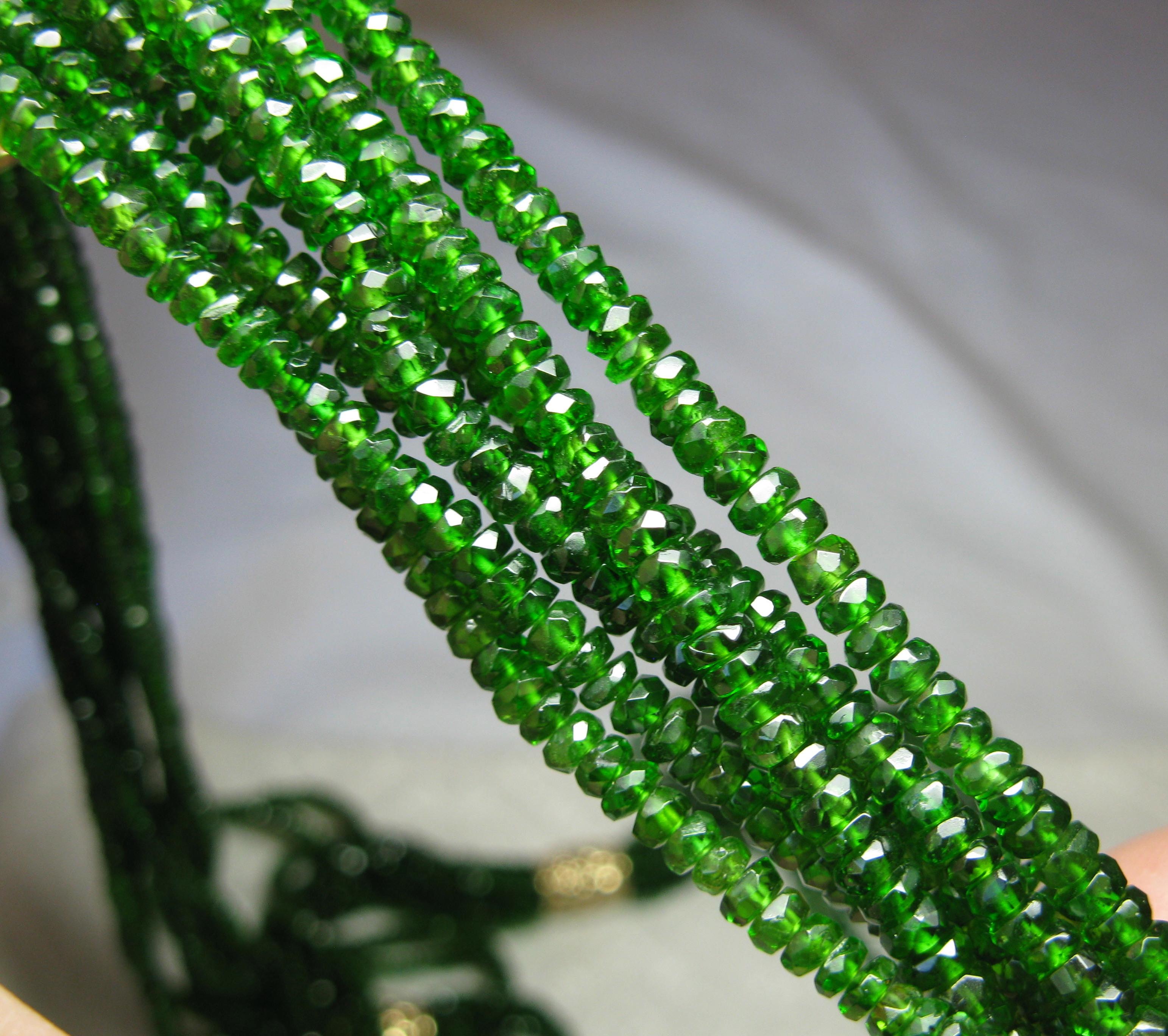Round Cut Green Sapphire 14 Karat Gold Tassel Necklace 44 Inches Long Lariat