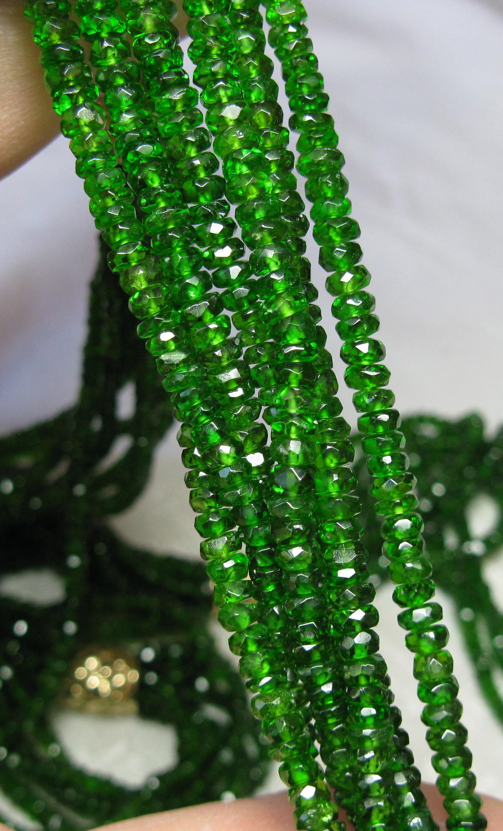 Green Sapphire 14 Karat Gold Tassel Necklace 44 Inches Long Lariat 2