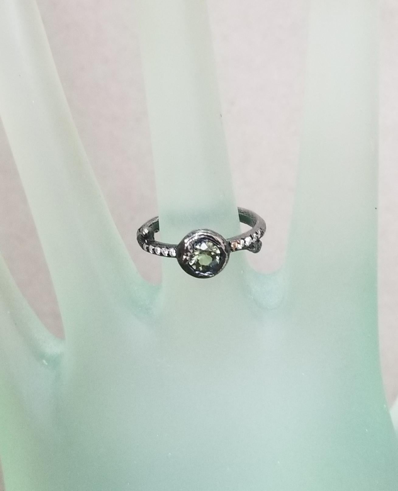 14k white gold Black Rhodium Green Sapphire and Diamond Bark Ring For Sale 3