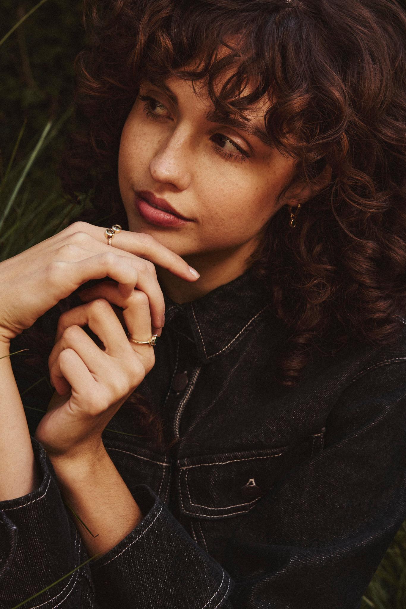 Grüner Saphir und Diamantring im Zustand „Neu“ im Angebot in Woodland Hills, CA