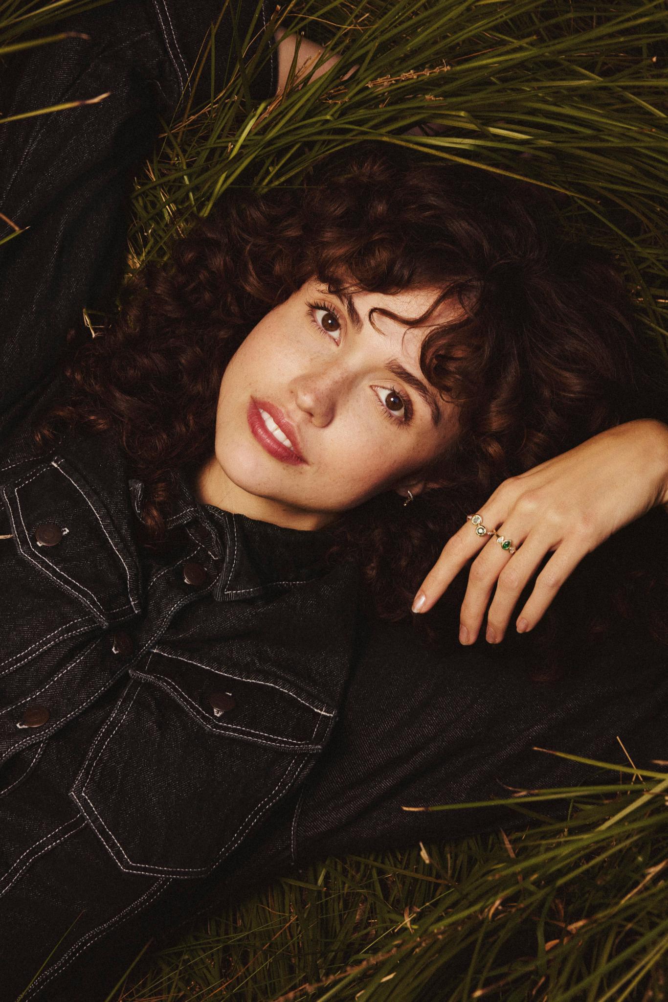 Grüner Saphir und Diamantring im Angebot 1