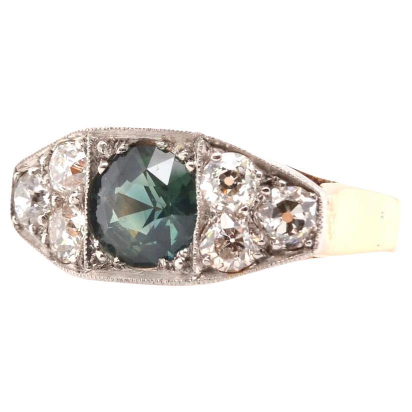 Green sapphire and diamonds ring from 1940 For Sale