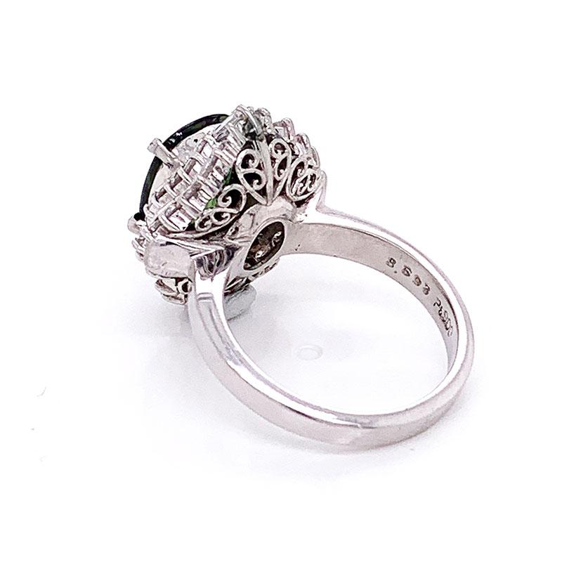 Green Sapphire Diamond Platinum Ring In New Condition For Sale In Beverly Hills, CA