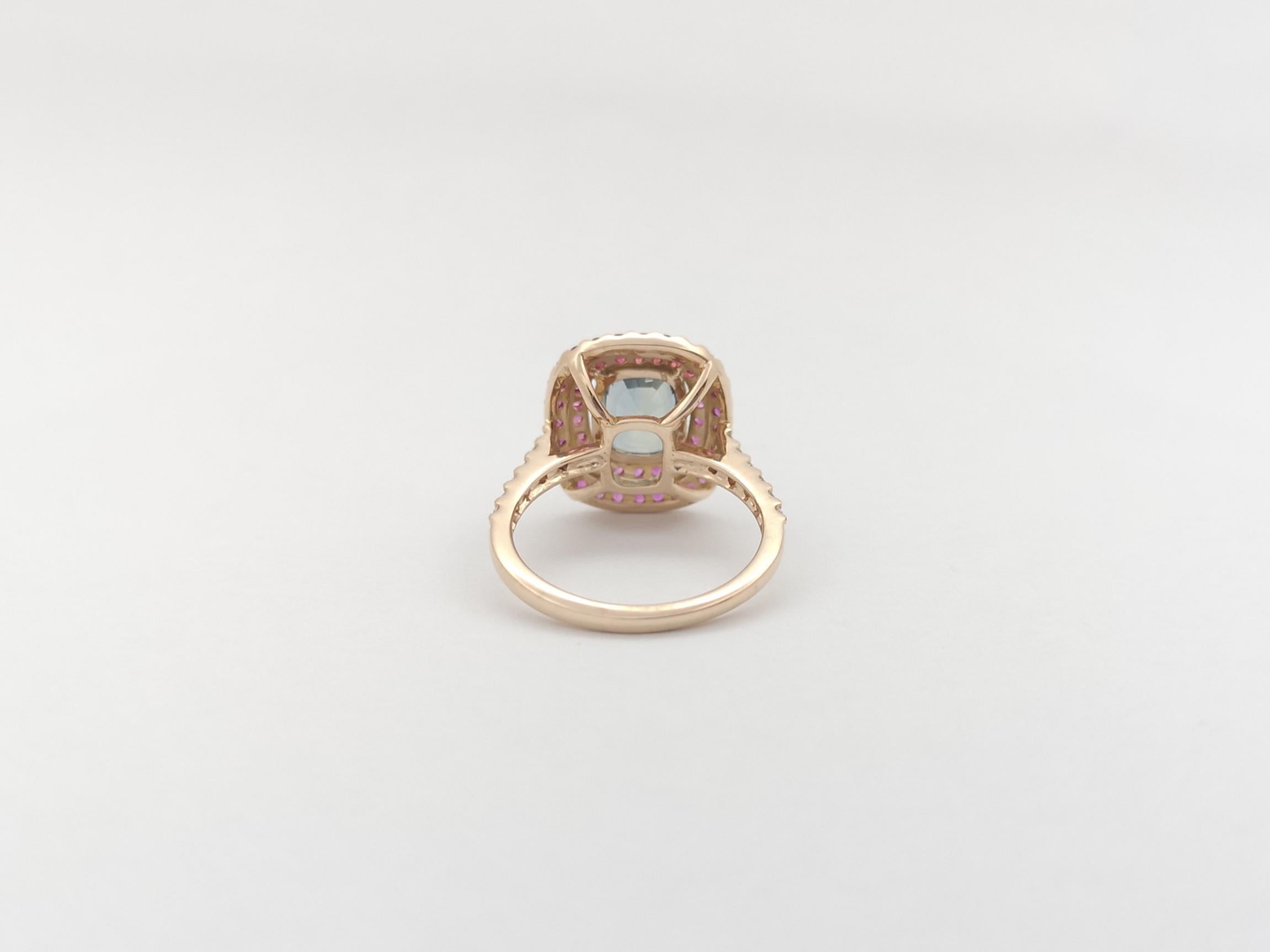 Green Sapphire, Pink Sapphire and Diamond Ring set in 18K Rose Gold Settings For Sale 8