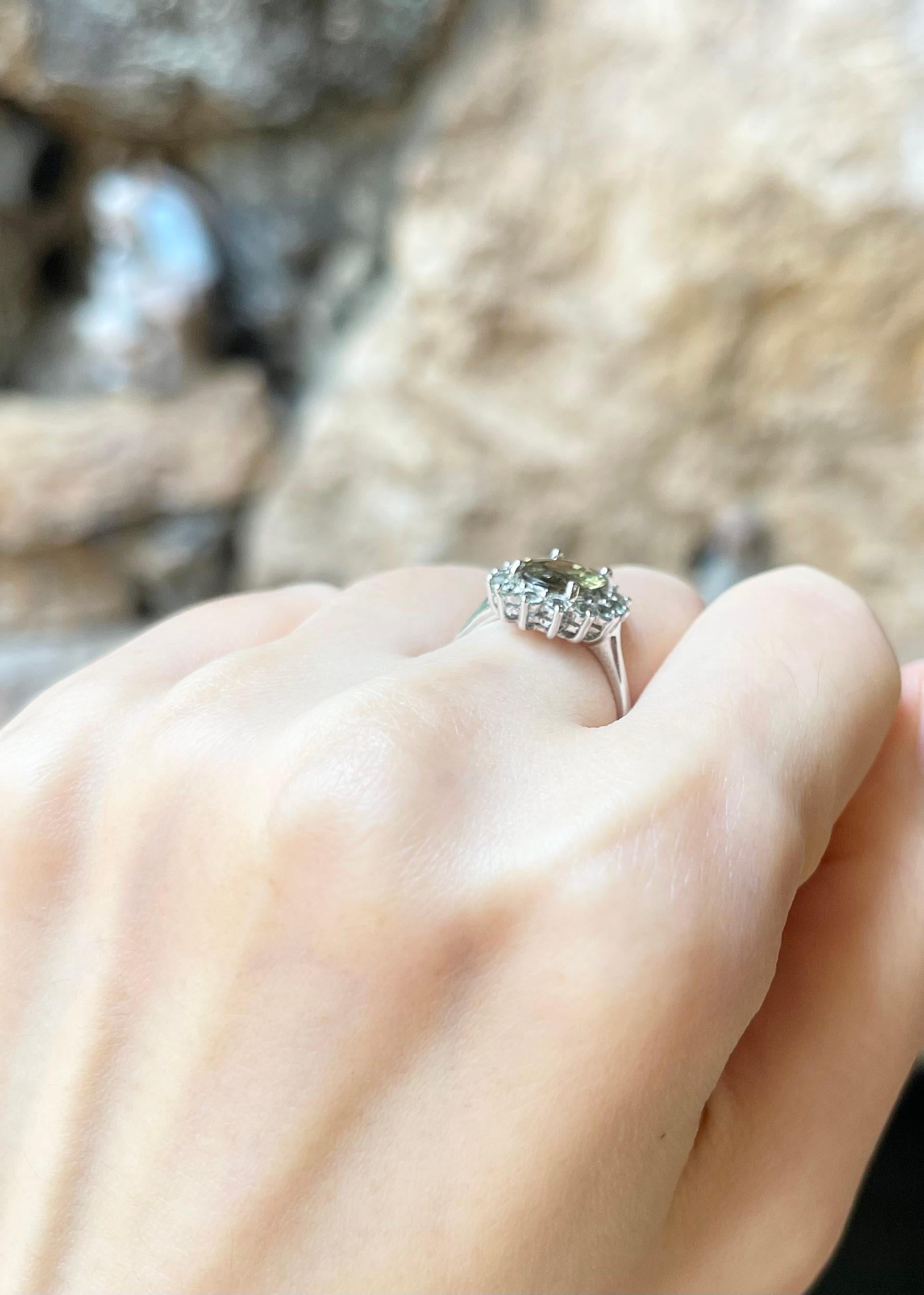 Women's Green Sapphire Ring set in 14K White Gold Settings For Sale
