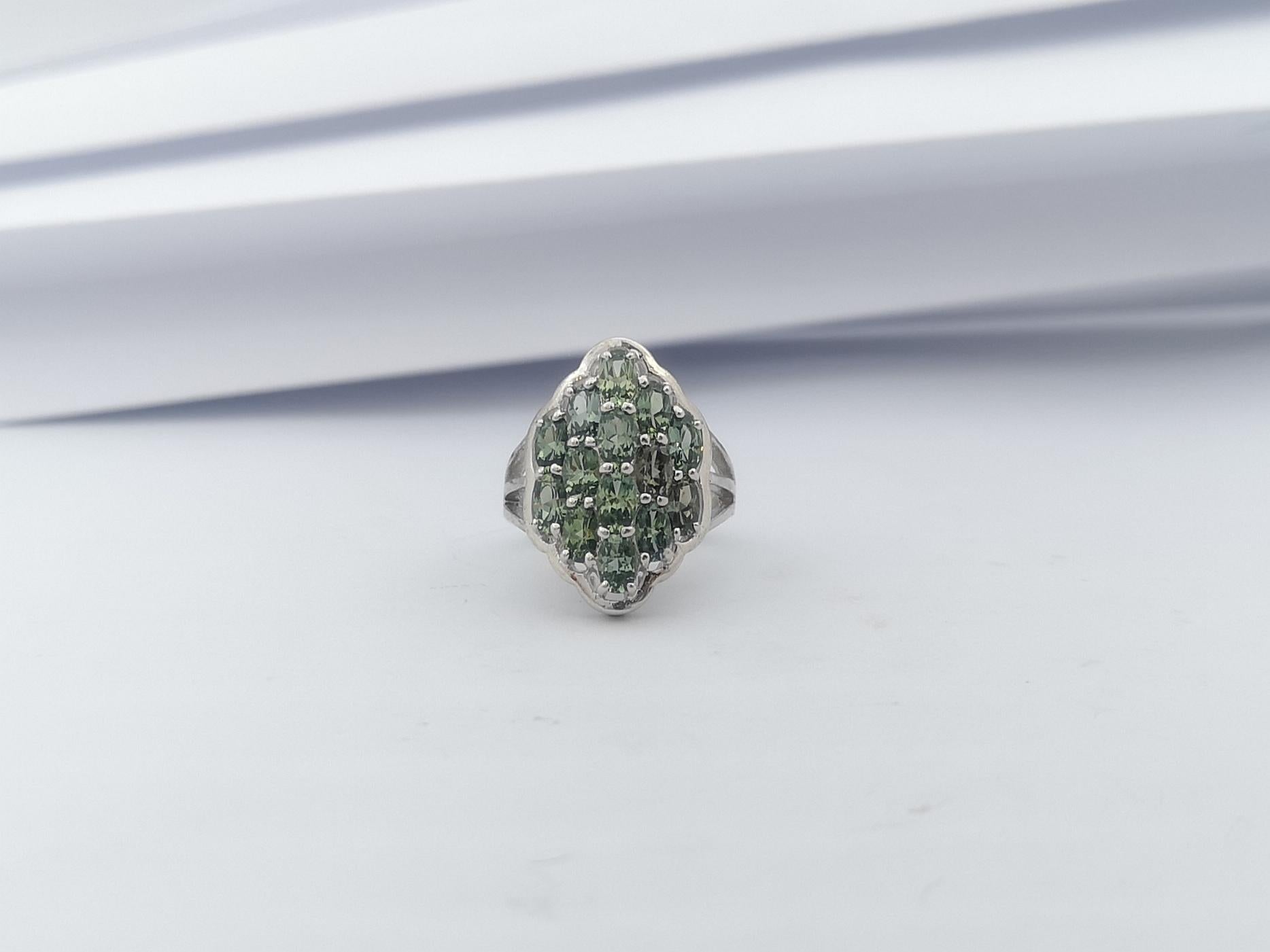 Green Sapphire Ring set in Silver Settings For Sale 4