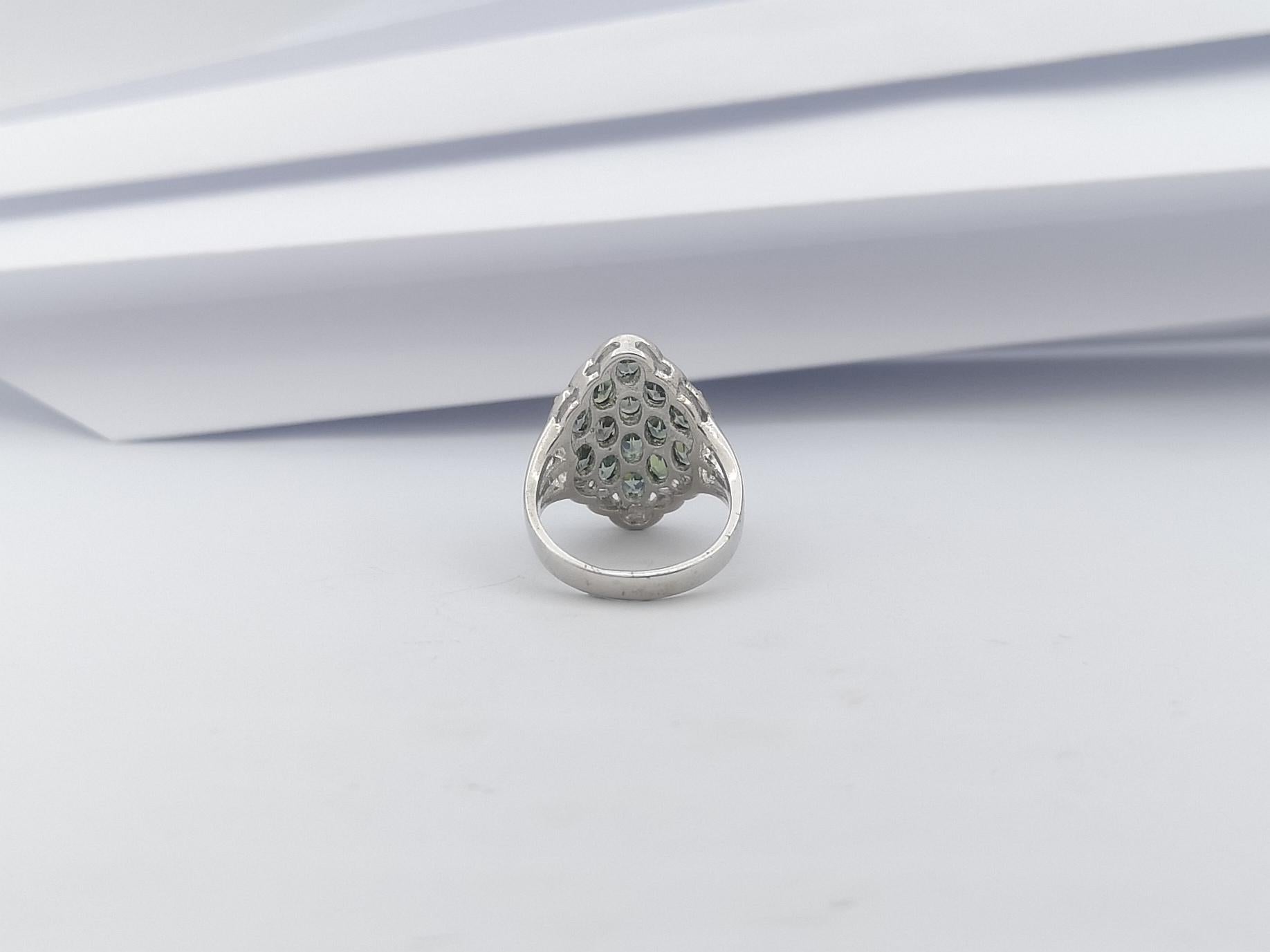 Green Sapphire Ring set in Silver Settings For Sale 7