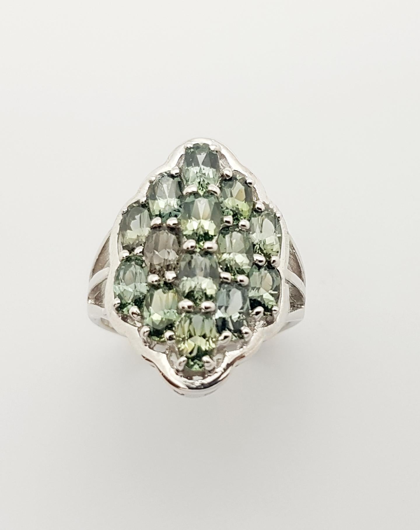 Green Sapphire Ring set in Silver Settings For Sale 3