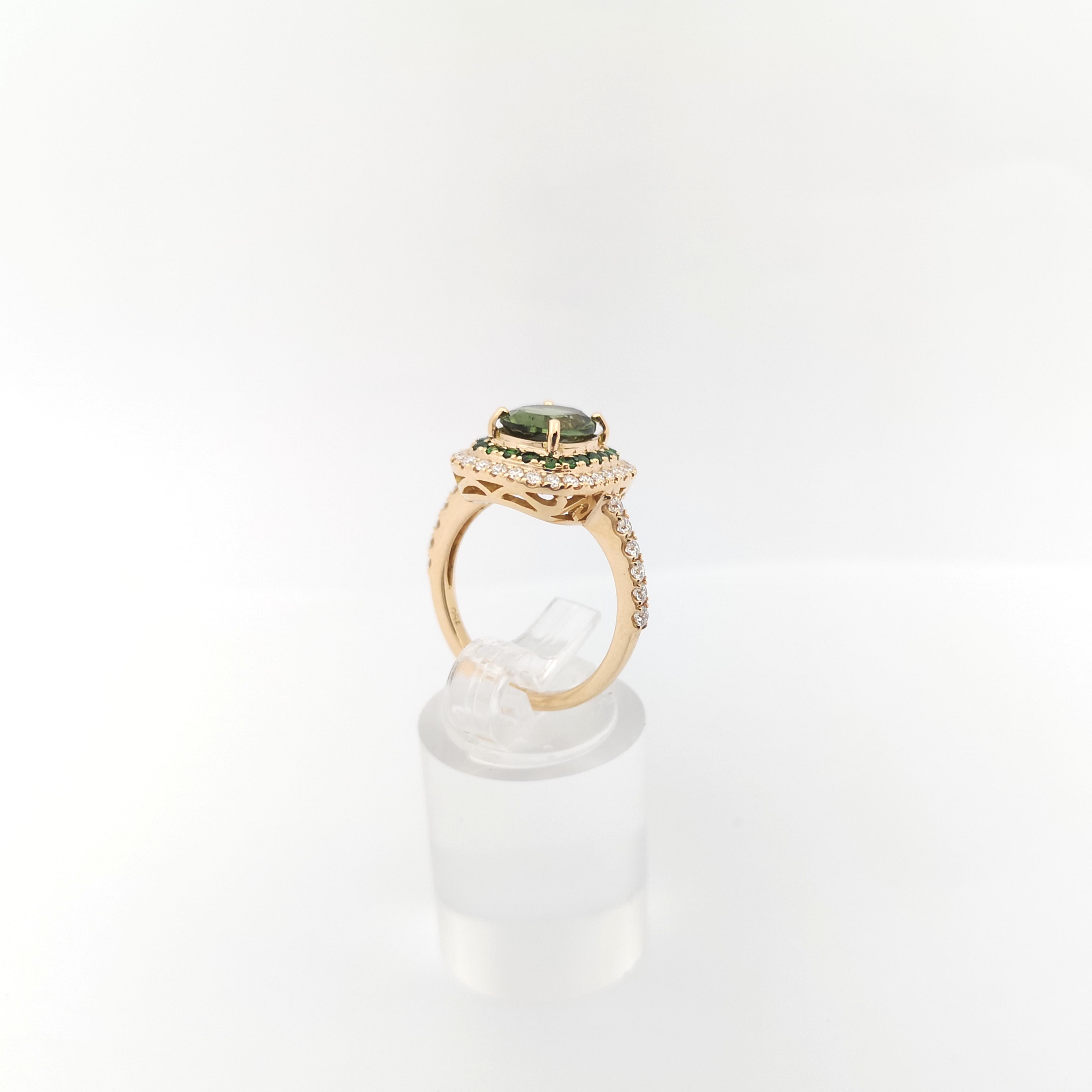 Green Sapphire, Tsavorite and Diamond Ring set in 18K Rose Gold Settings For Sale 8