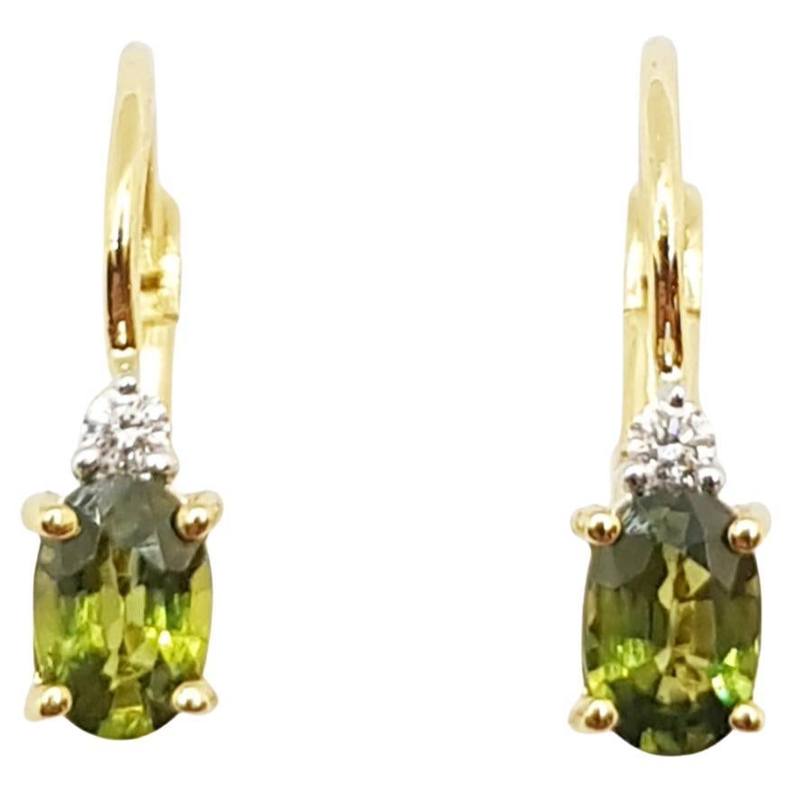 Grüner Saphir mit Diamant-Ohrringen in 18 Karat Goldfassung