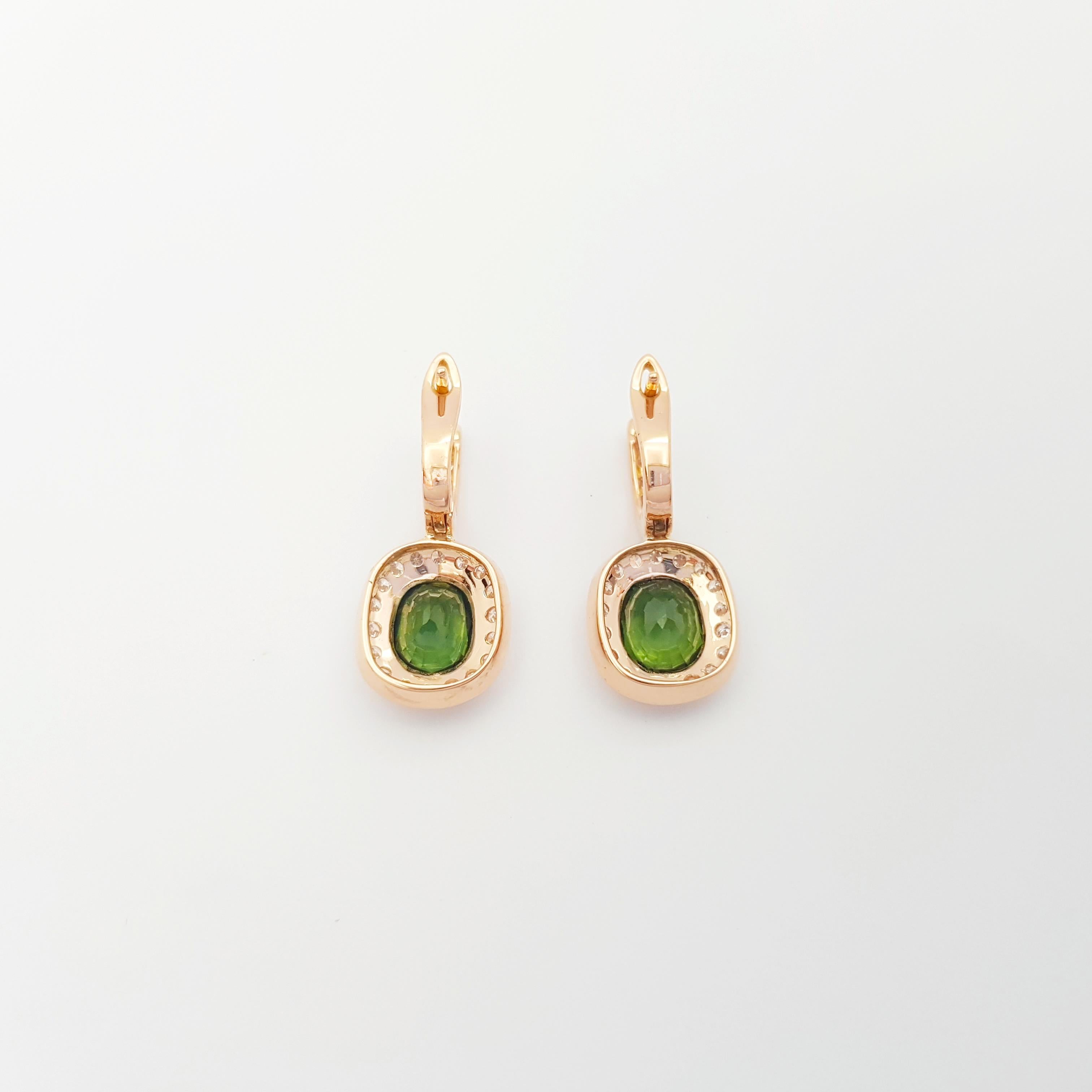 Donna Orecchini con zaffiro verde e diamanti con montatura in oro rosa 18 carati in vendita