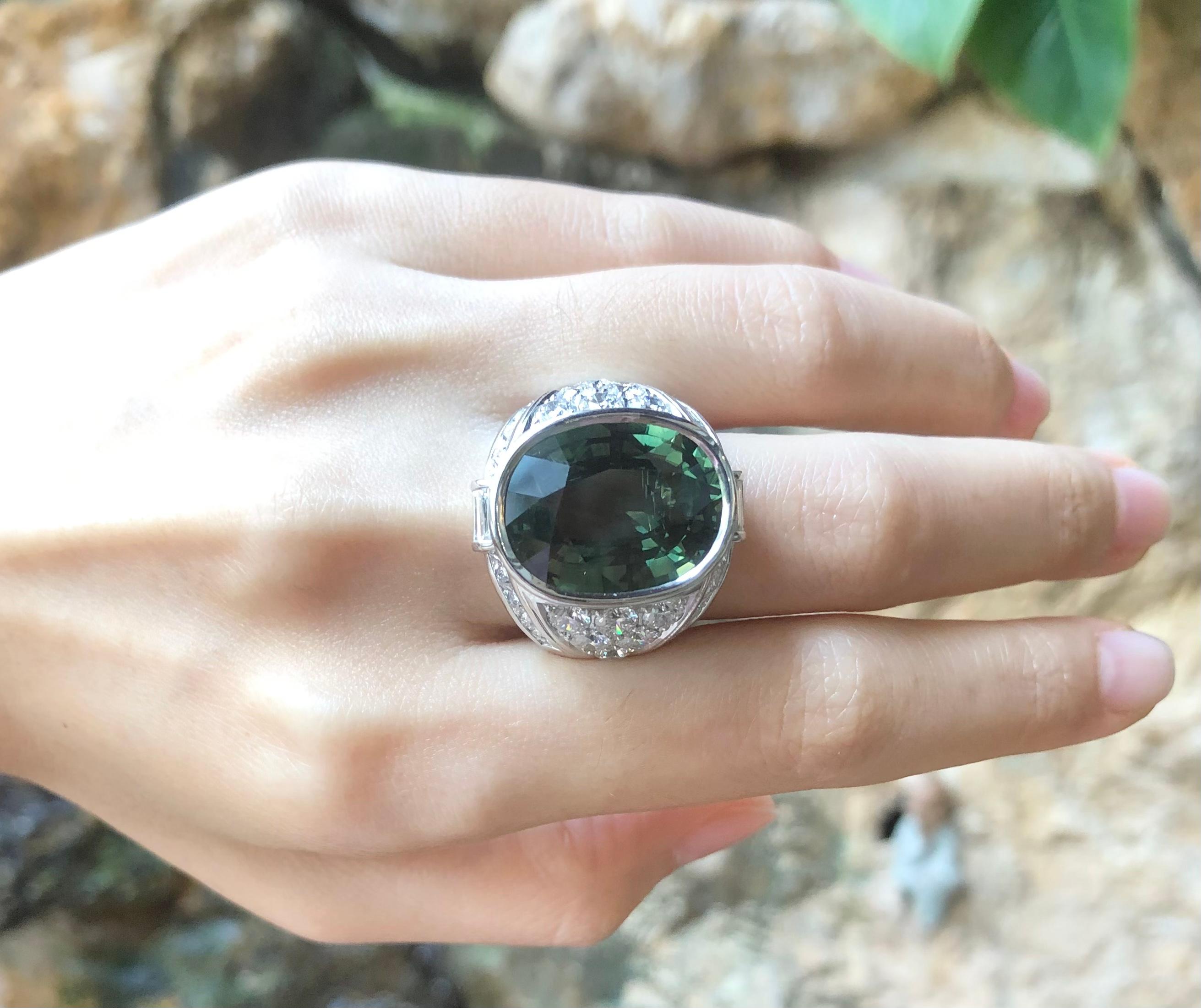 Contemporary Green Sapphire with Diamond Ing Set in 18 Karat White Gold Settings For Sale