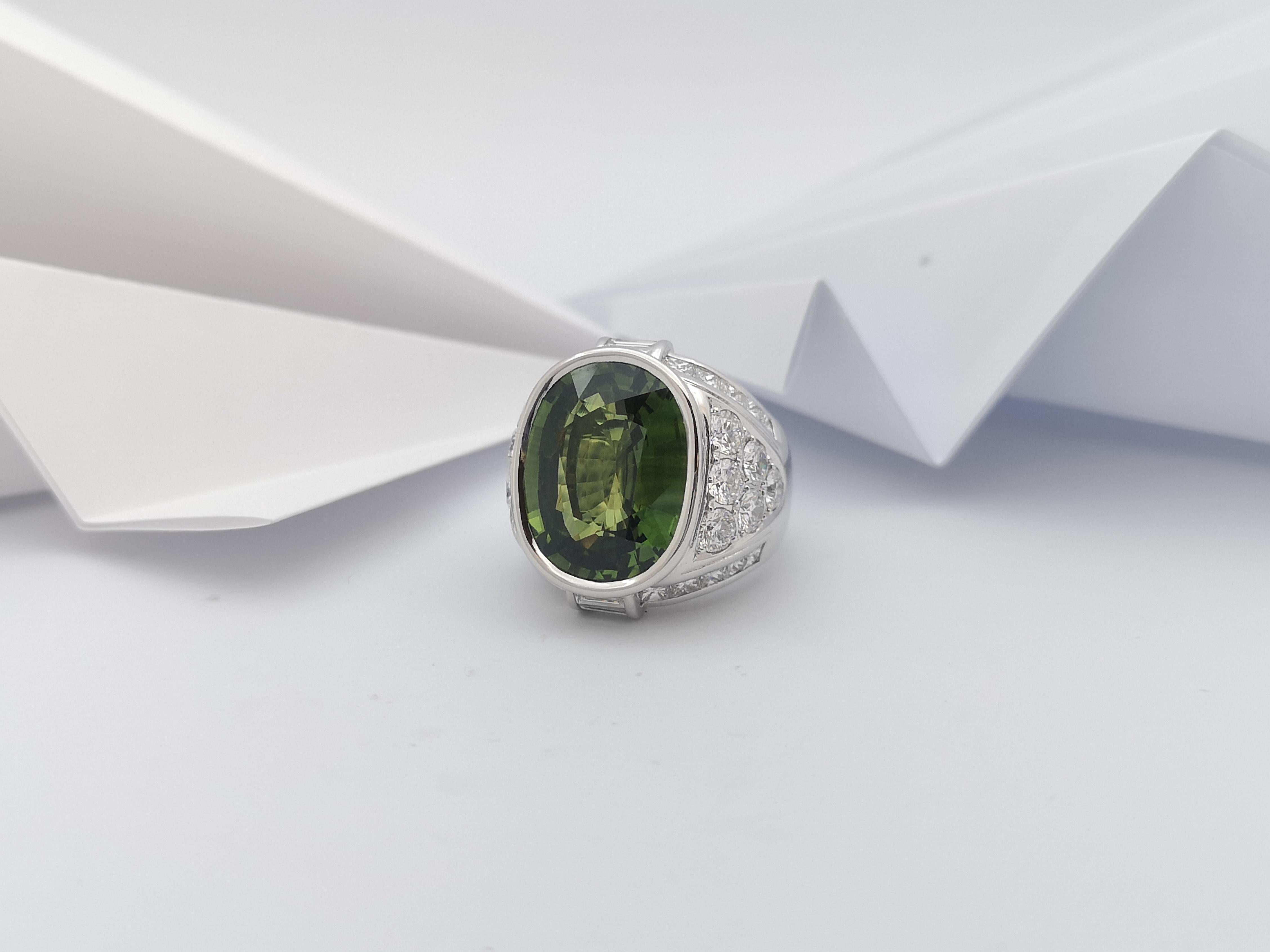 Women's or Men's Green Sapphire with Diamond Ing Set in 18 Karat White Gold Settings For Sale