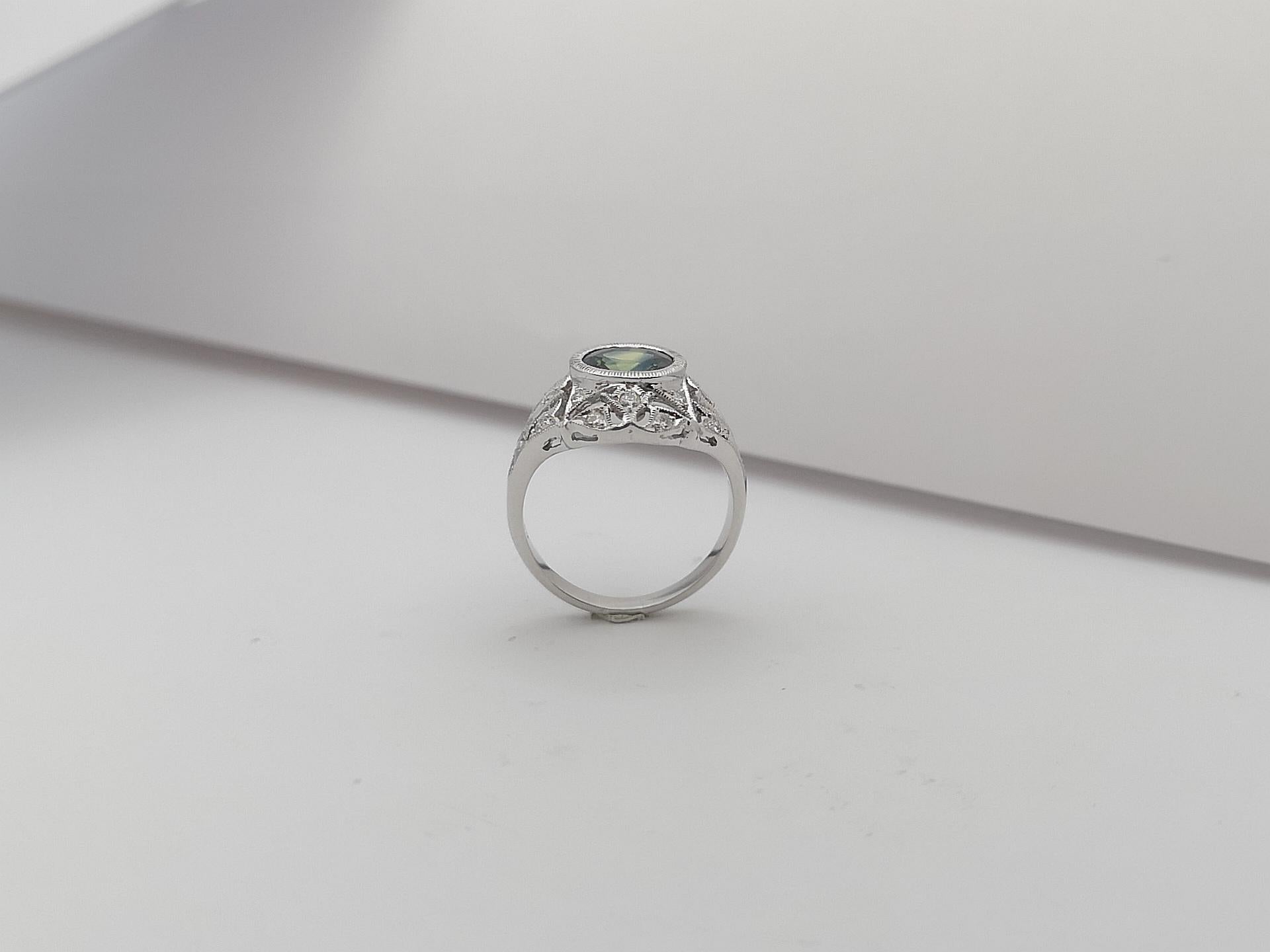 Green Sapphire with Diamond Ring Set in 18 Karat White Gold Settings For Sale 10