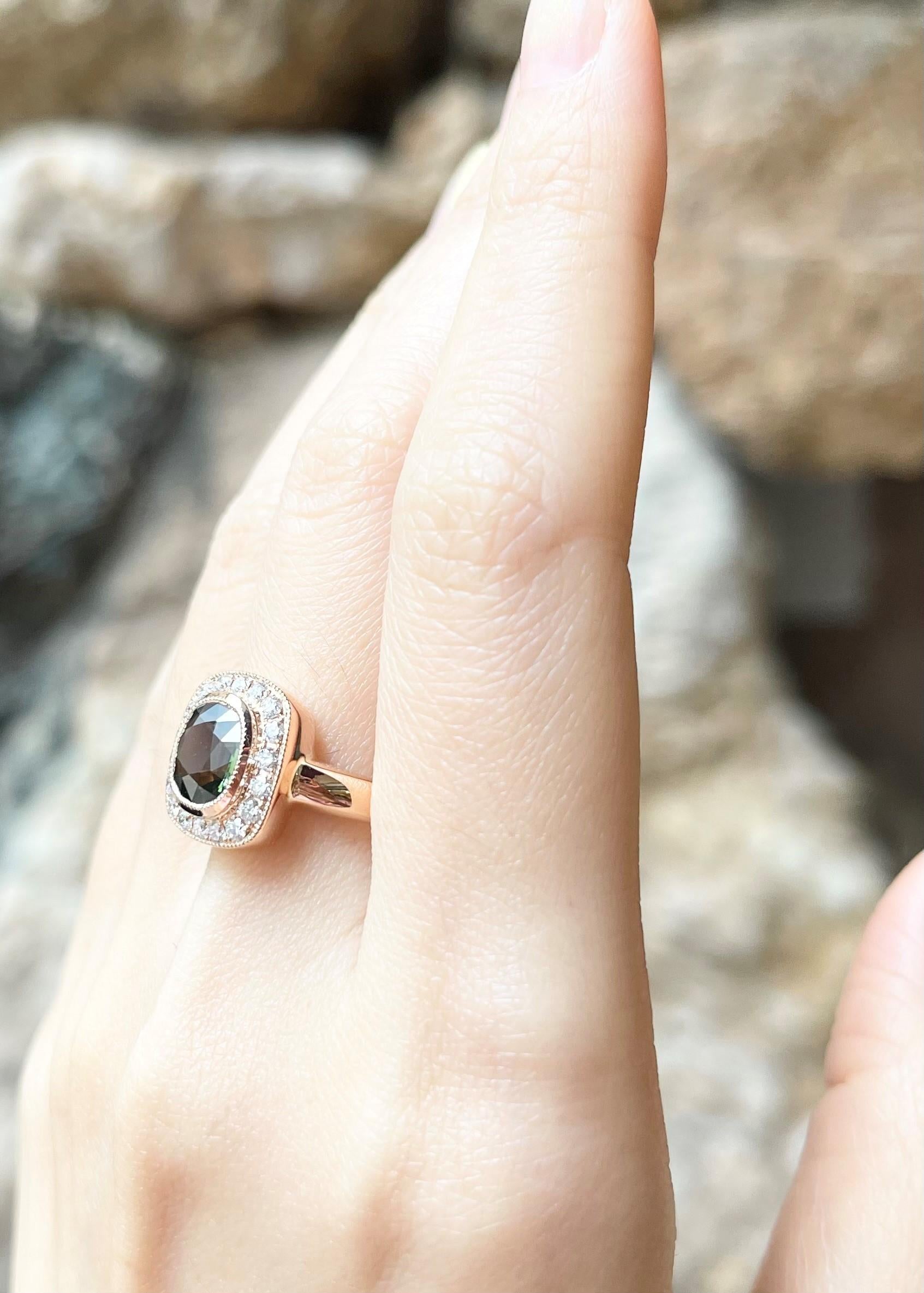 Oval Cut Green Sapphire with Diamond Ring set in 18K Rose Gold Settings For Sale