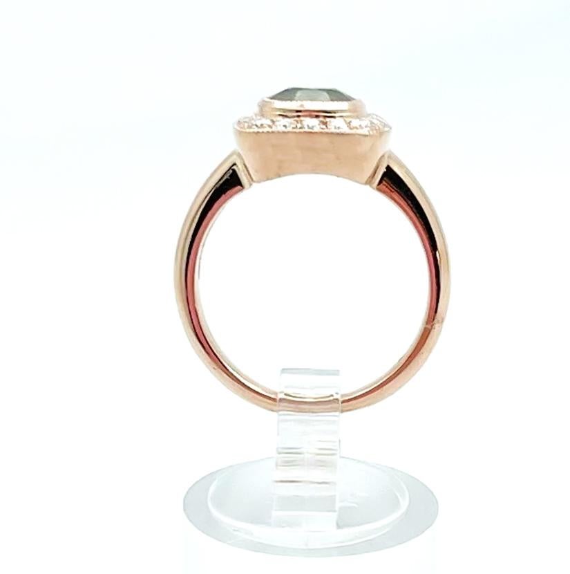 Green Sapphire with Diamond Ring set in 18K Rose Gold Settings For Sale 2