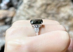 Green Sapphire with Diamond Ring set in 18K White Gold Settings