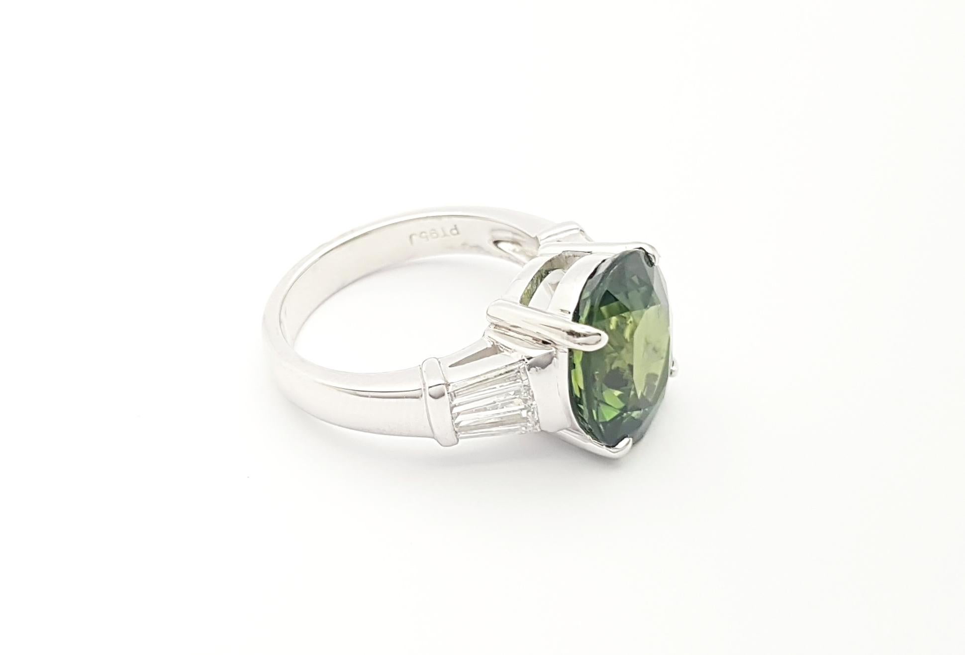 Green Sapphire with Diamond Ring set in Platinum 950 Settings For Sale 6