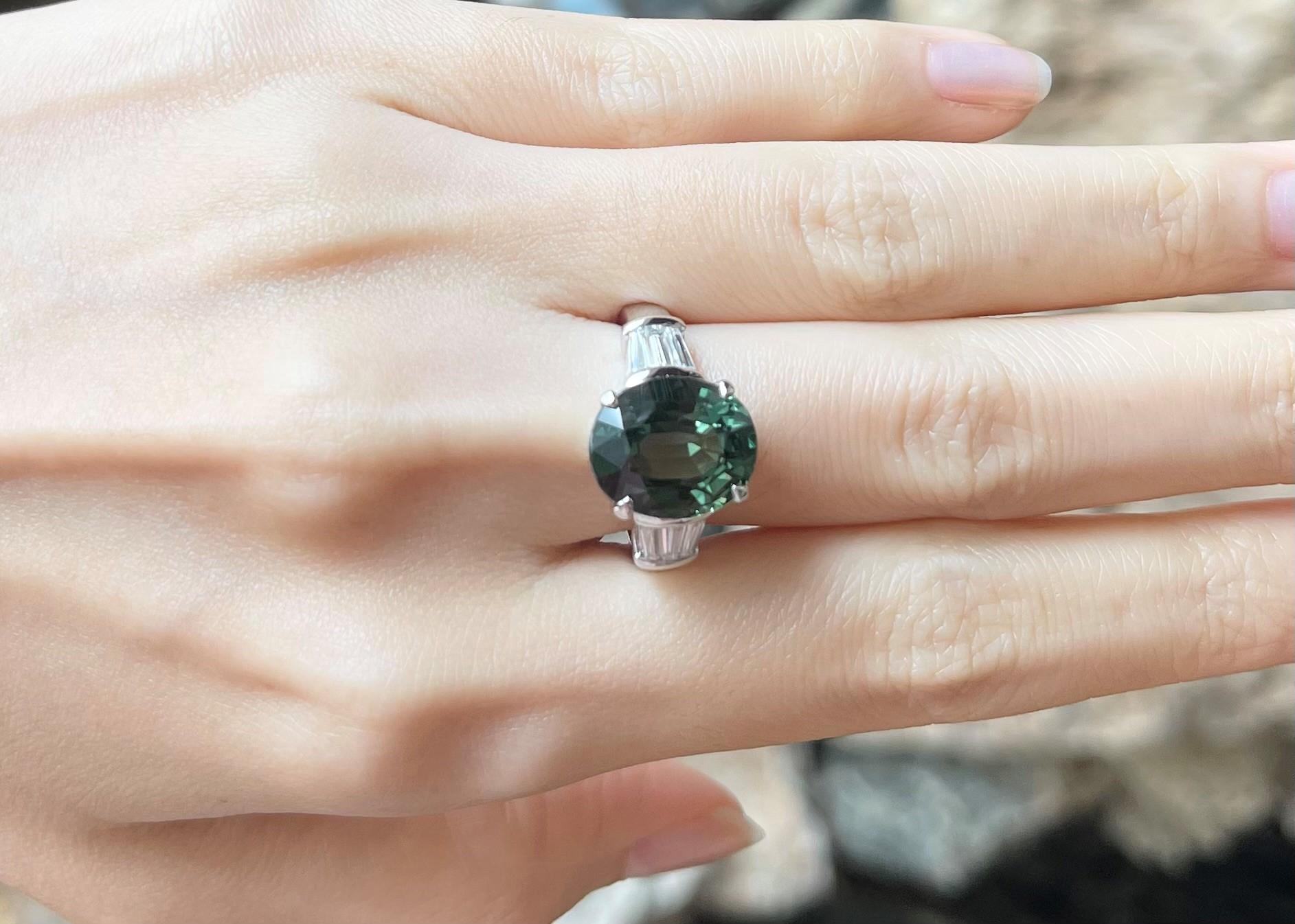 Green Sapphire with Diamond Ring set in Platinum 950 Settings For Sale 1