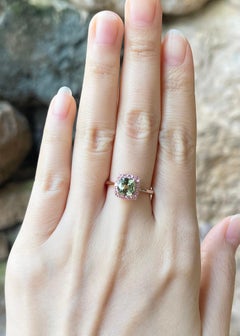 Green Sapphire with Pink Sapphire Ring set in 18K Rose Gold Settings