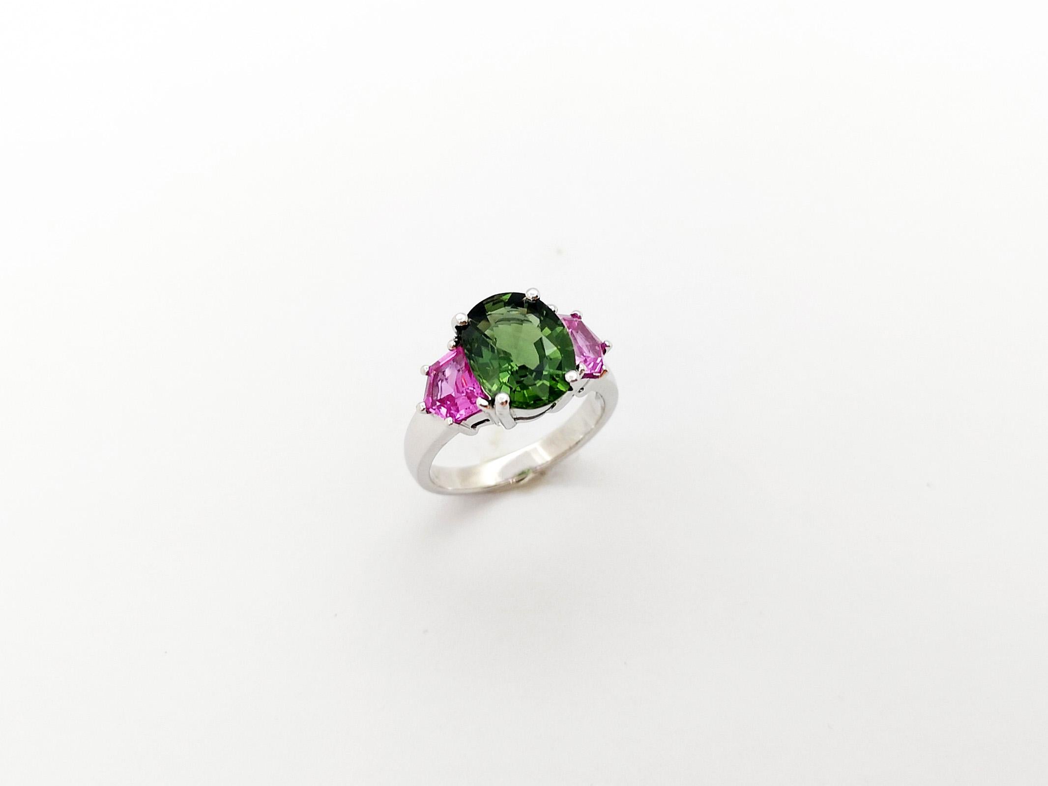 Green Sapphire with Pink Sapphire Ring set in 18K White Gold Settings  For Sale 8