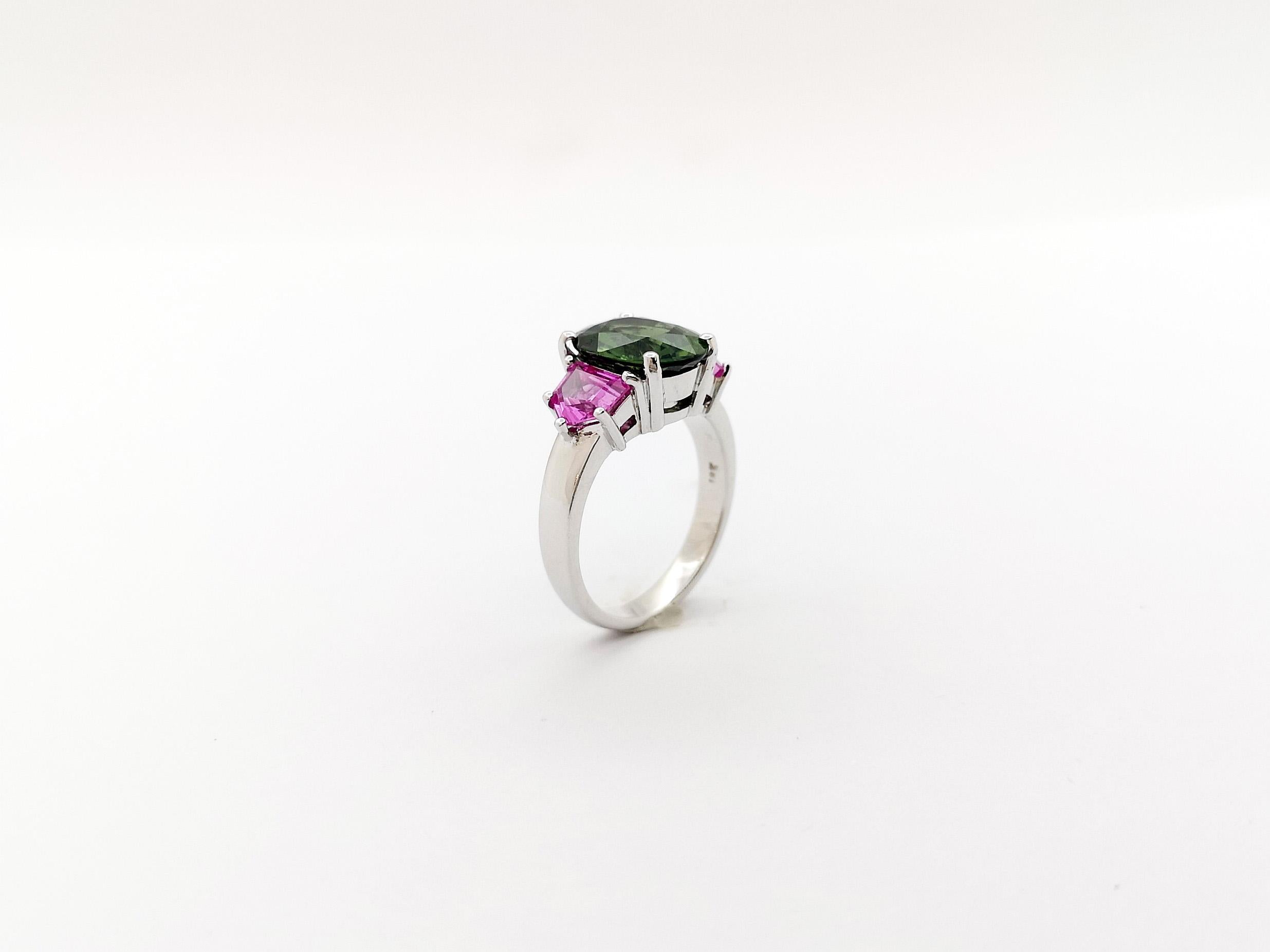 Green Sapphire with Pink Sapphire Ring set in 18K White Gold Settings  For Sale 9