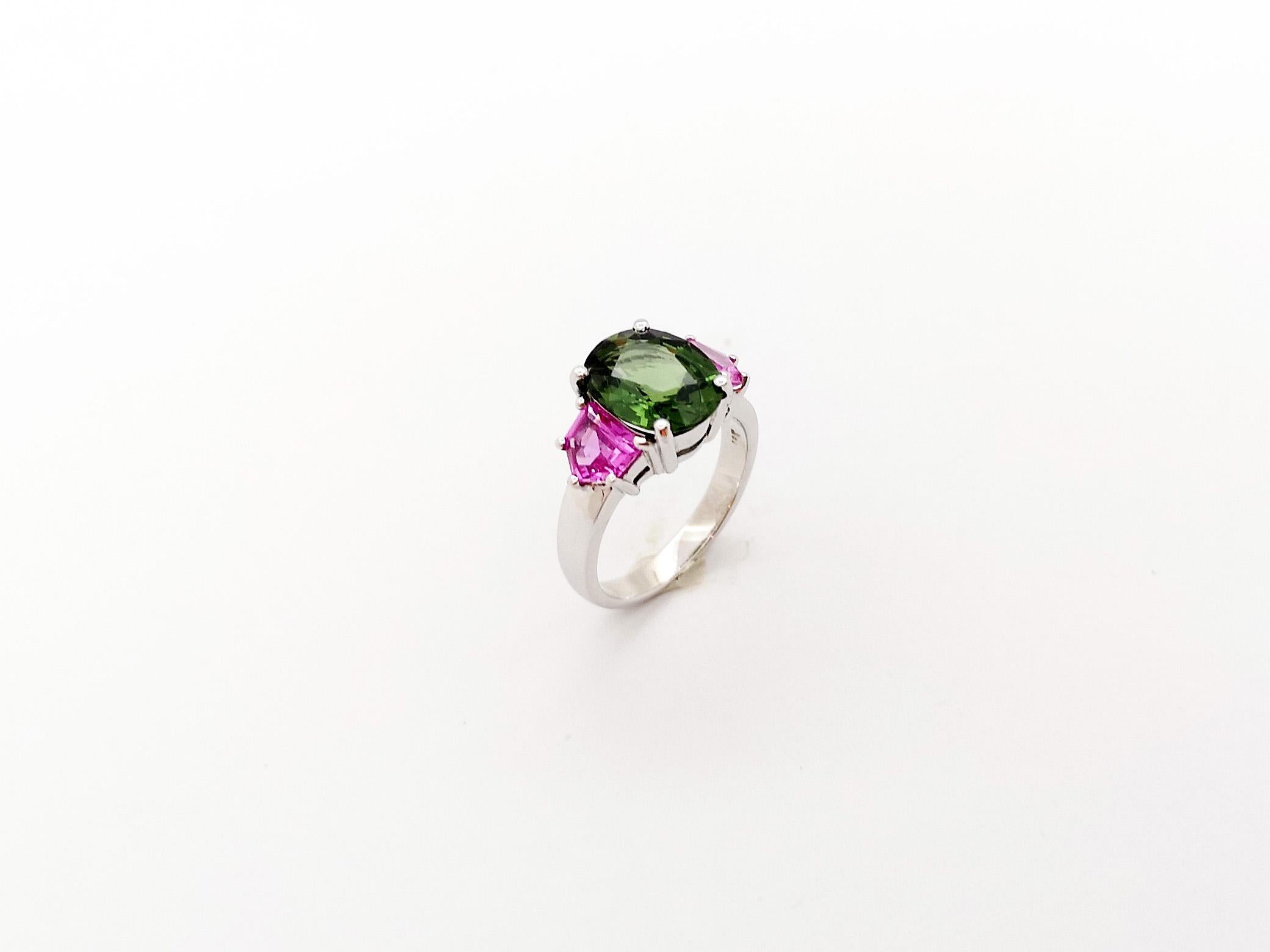 Green Sapphire with Pink Sapphire Ring set in 18K White Gold Settings  For Sale 10