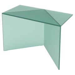 Table basse carrée en verre satiné vert Poly de Sebastian Scherer