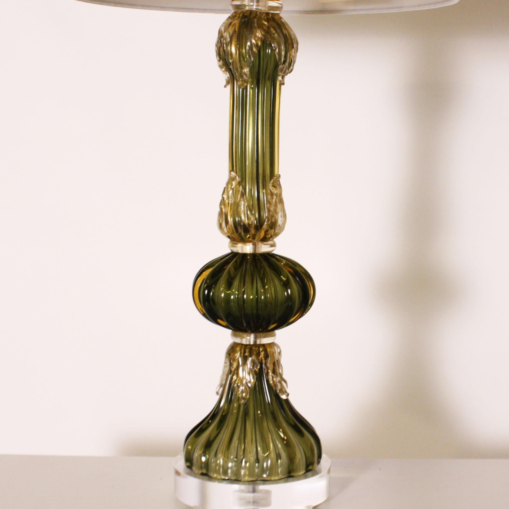 Green Seguso for Marbro Lamp with Gold Leaves, circa 1960 In Good Condition In Dallas, TX