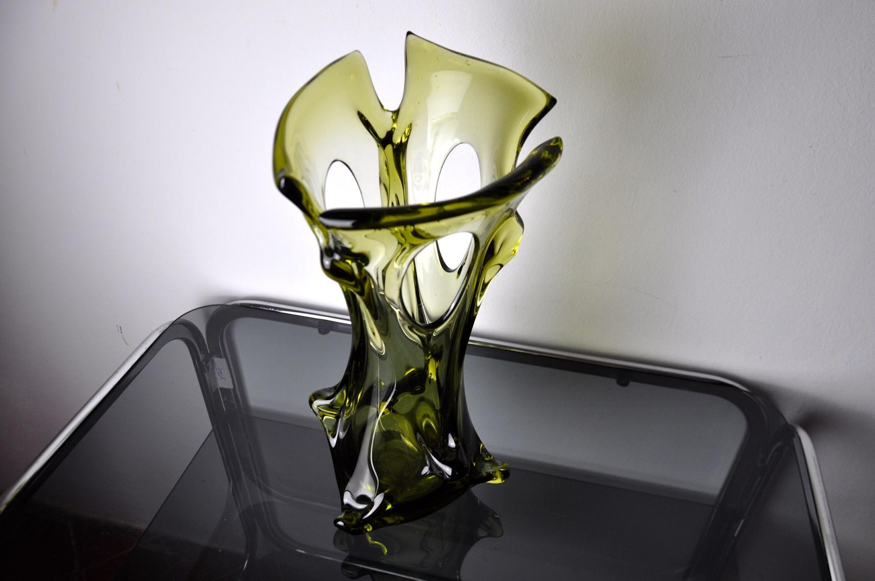 Green Seguso Vase in Murano Glass, Italy, 1960 For Sale 1