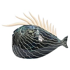 Ensemble vert de poissons uniques fabriqués à la main en Italie, en céramique et en émaux.